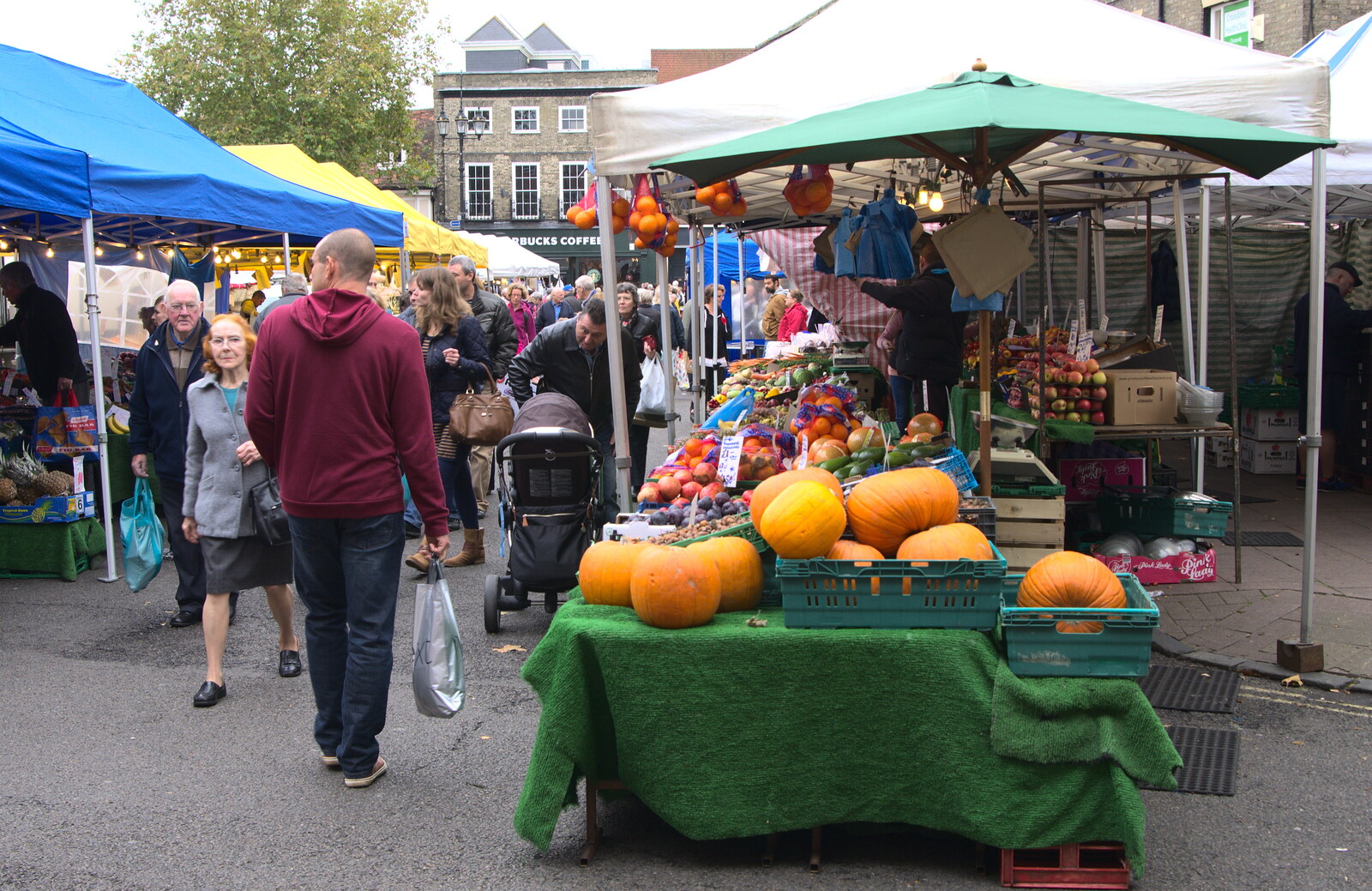 Pumkins on the market in Bury from A Trip to Abbey Gardens, Bury St. Edmunds, Suffolk - 29th October 2014