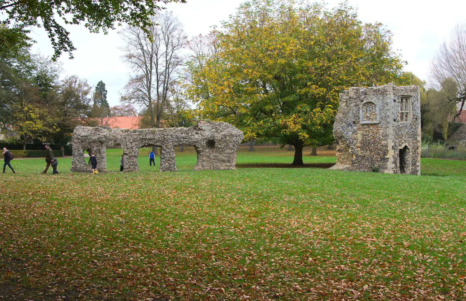 More abbey ruins, from A Trip to Abbey Gardens, Bury St. Edmunds, Suffolk - 29th October 2014