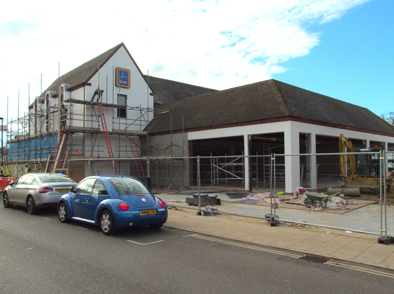 The new Aldi, from A Bomb Scare and Fred Does Building, London and Suffolk - 30th October 2014