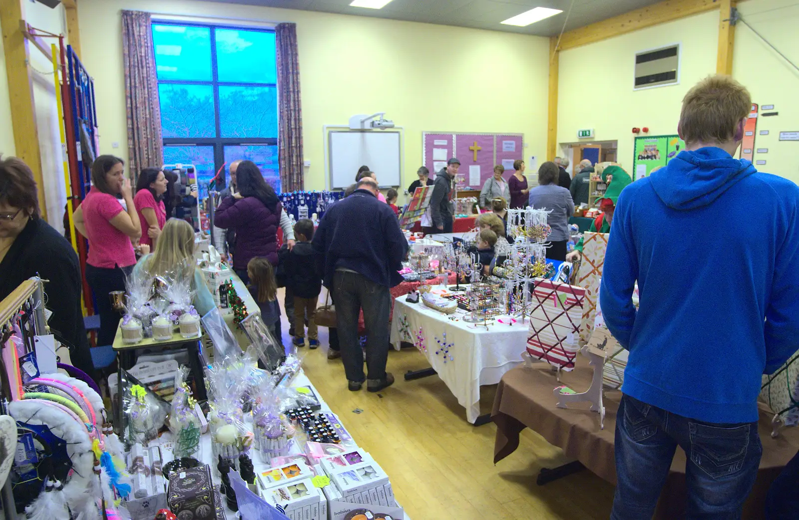 Craft fair in Gislingham school, from November Singing, Gislingham Primary School, Suffolk - 17th November 2014