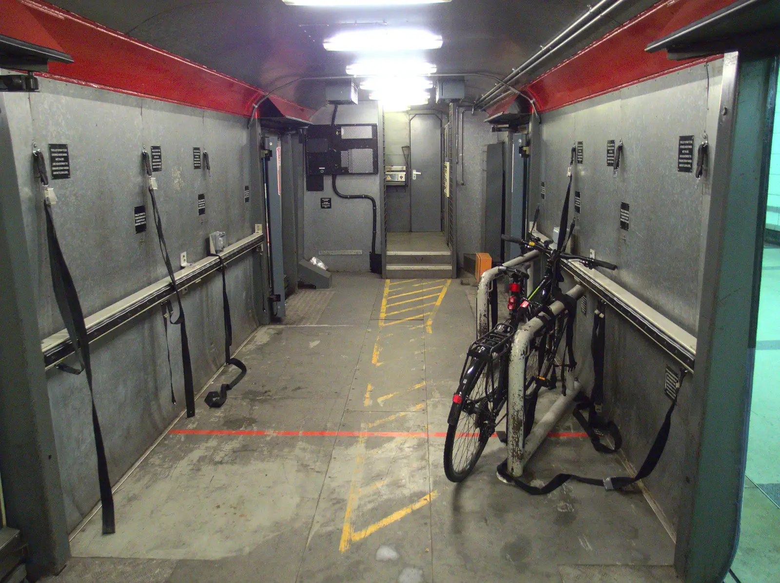 Nosher's bike in the DVT, from The Lorry-Eating Pavement of Diss, Norfolk - 3rd December