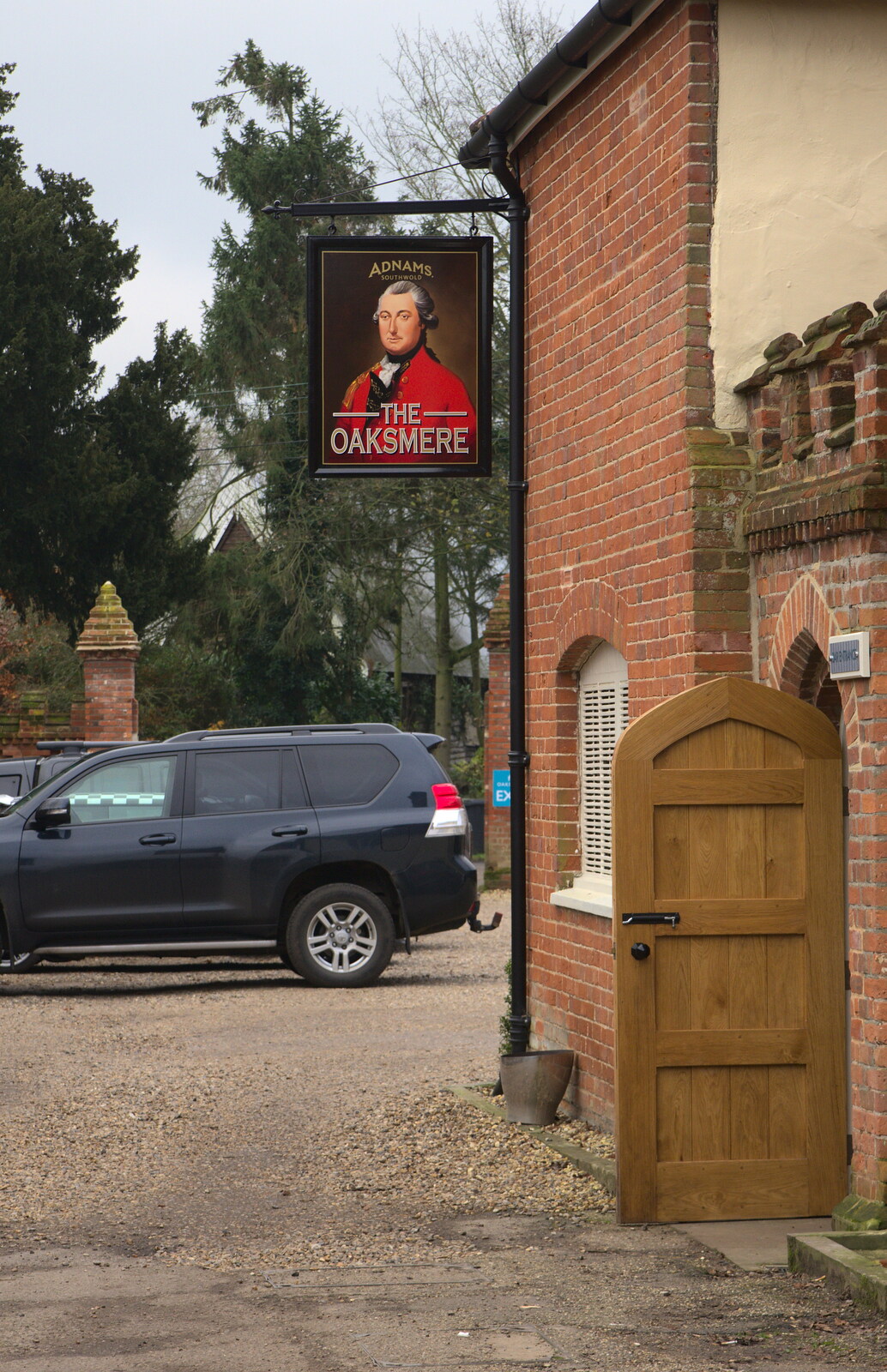 The Oaksmere gets a new sign with Cornwallis on it from The Lorry-Eating Pavement of Diss, Norfolk - 3rd December
