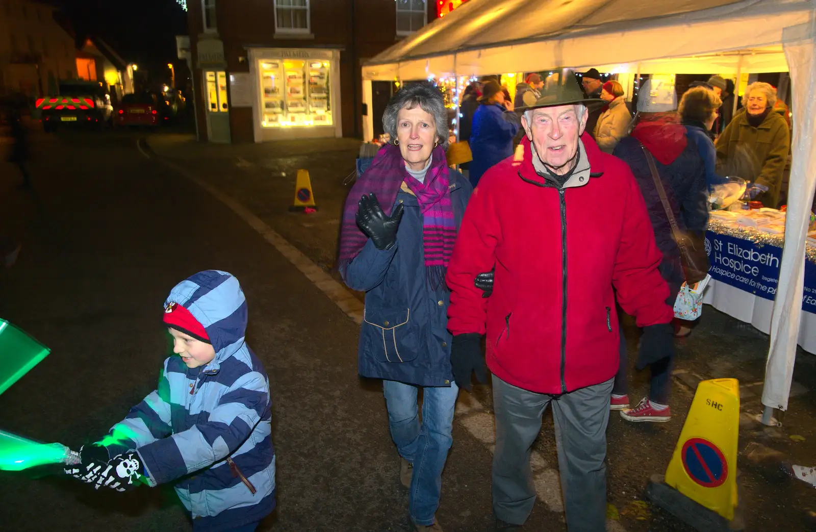 Jill and Colin swing by, from The Eye Lights and a Thorpe Abbots Birthday, Suffolk and Norfolk - 6th December 2014