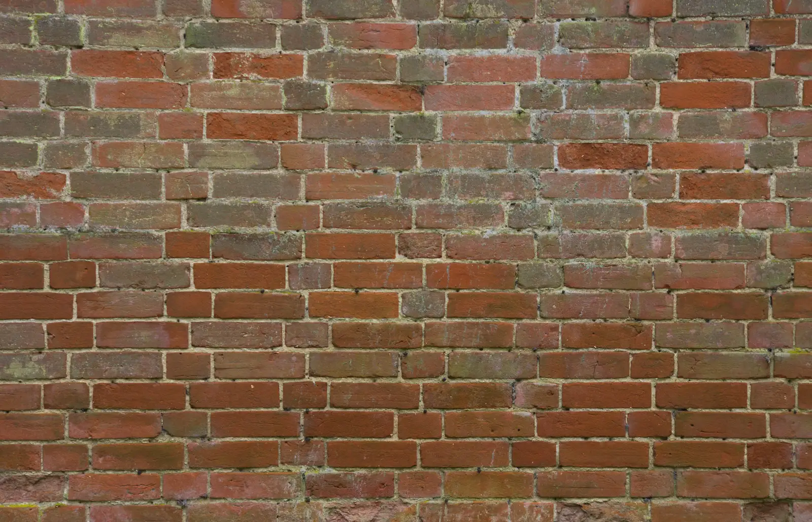 A sort-of Flemish garden-bond wall, from Cameraphone Randomness and a Thornham Walk, Suffolk - 14th December 2014