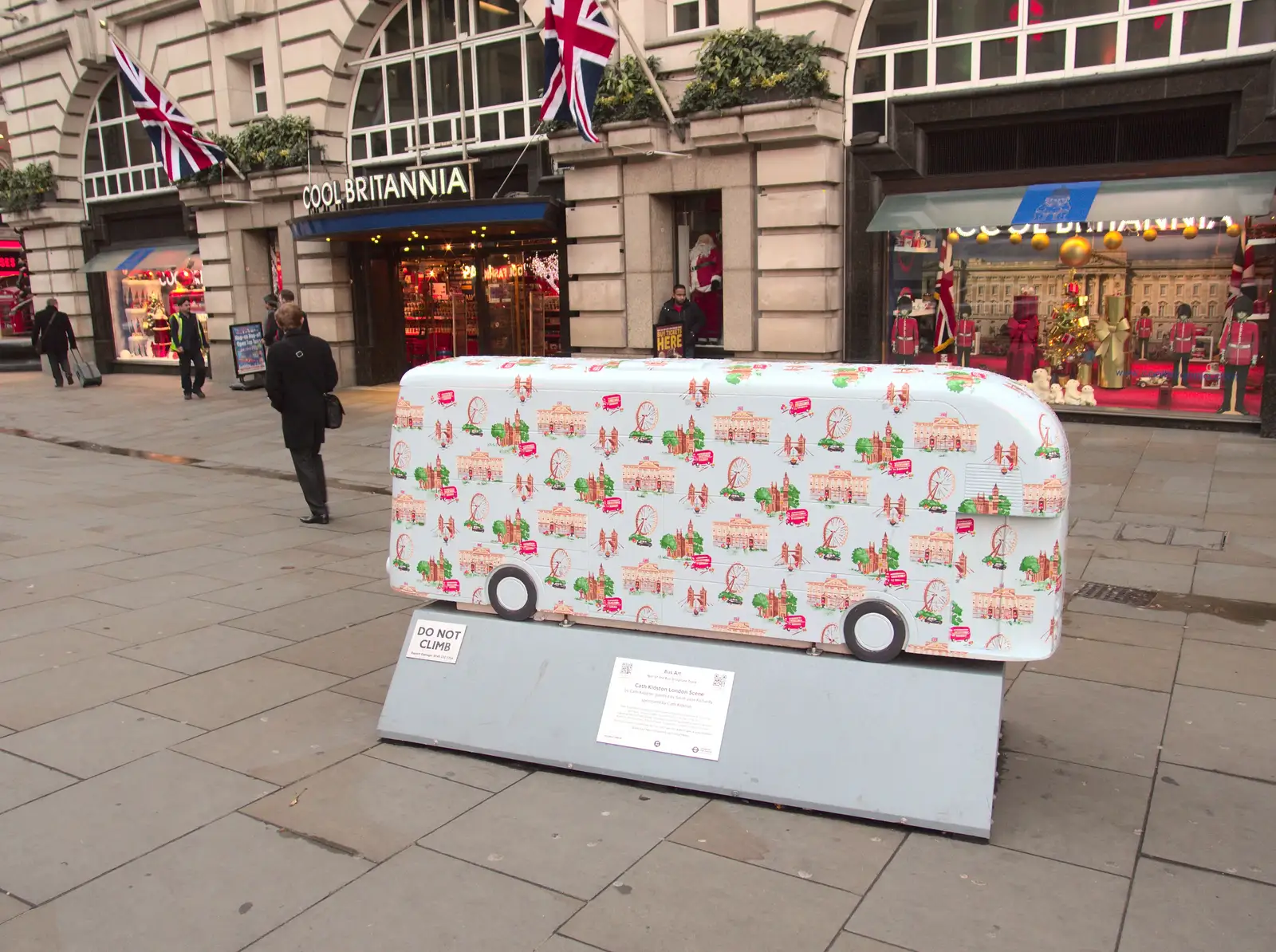 There's some sort of bus in wrapping paper, from SwiftKey Innovation Nights, Westminster, London - 19th December 2014