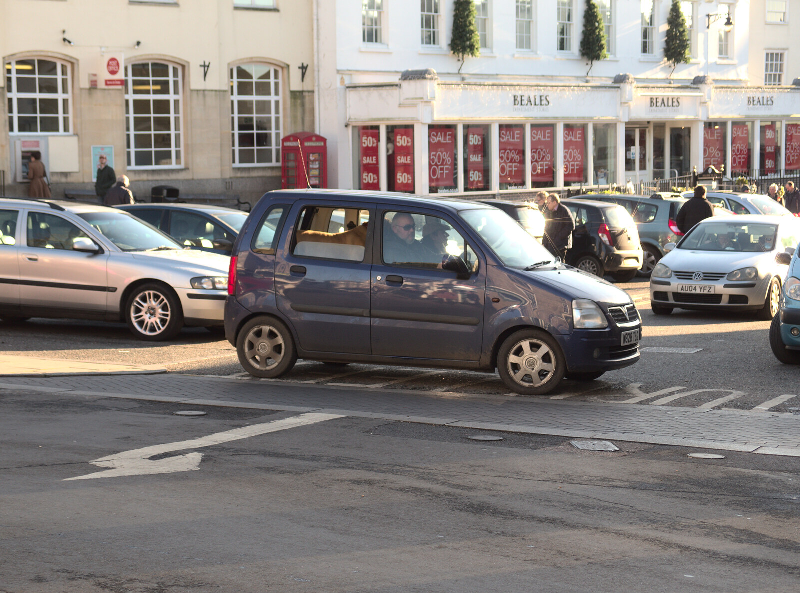 Someone blocks the road off with a 20-point turn from Christmas Day at the Swan Inn, Brome, Suffolk - 25th December 2014