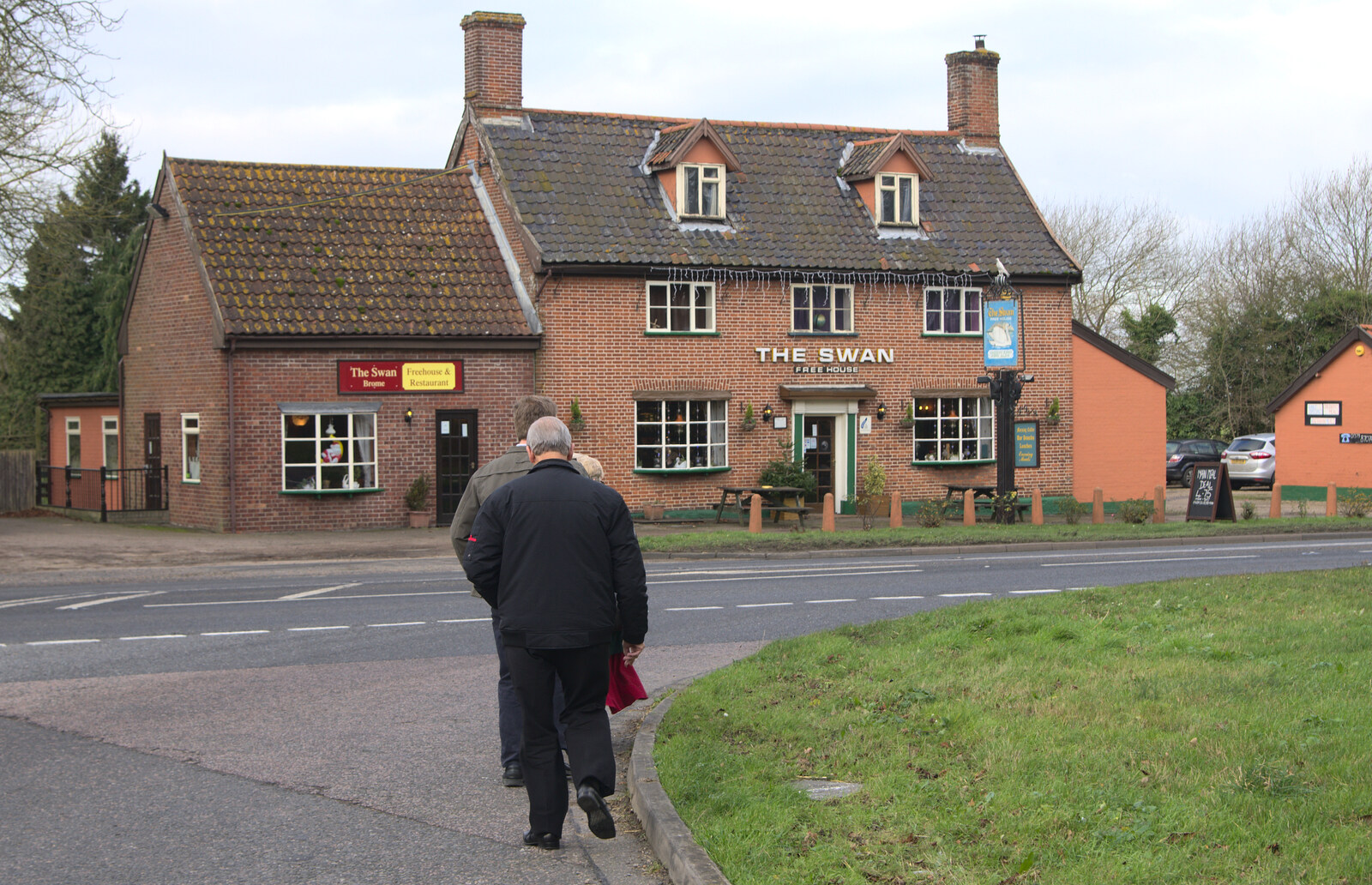 Walking to the pub for a Christmas beer from Christmas Day at the Swan Inn, Brome, Suffolk - 25th December 2014
