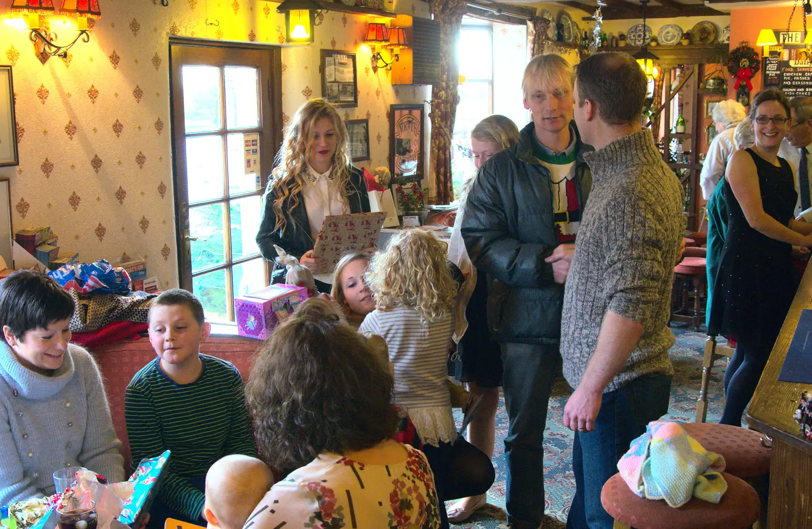 Jimmy and his girls arrive, from Christmas Day at the Swan Inn, Brome, Suffolk - 25th December 2014