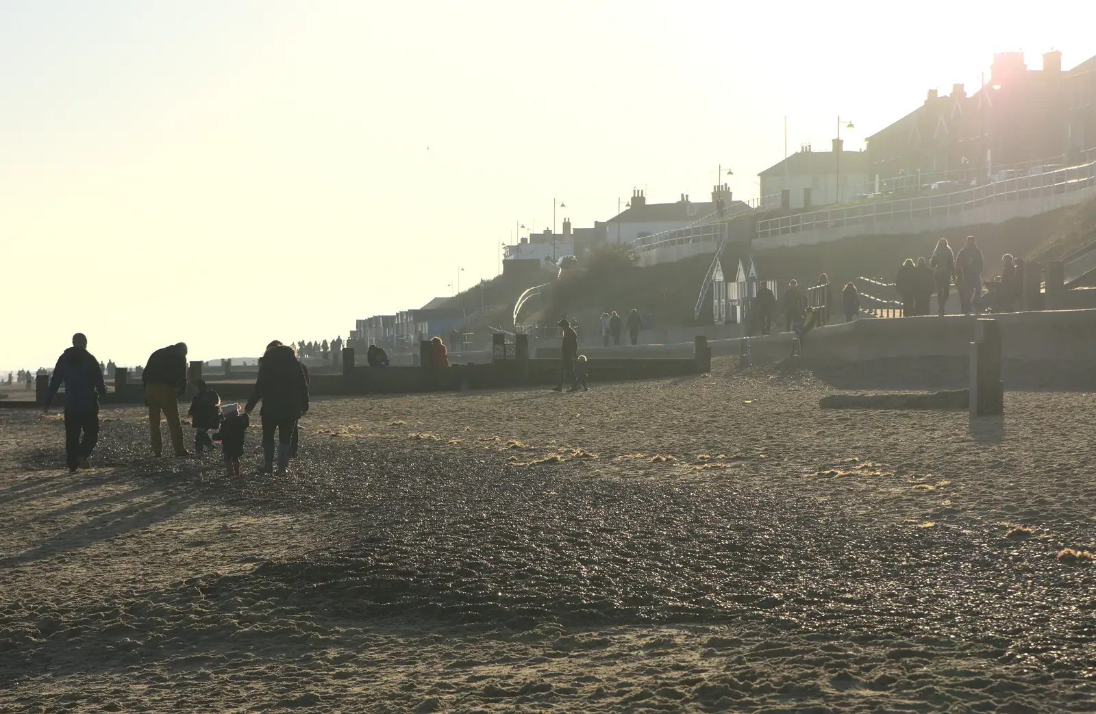 A contra-jour beach, from Sunset on the Beach, Southwold, Suffolk - 30th December 2014