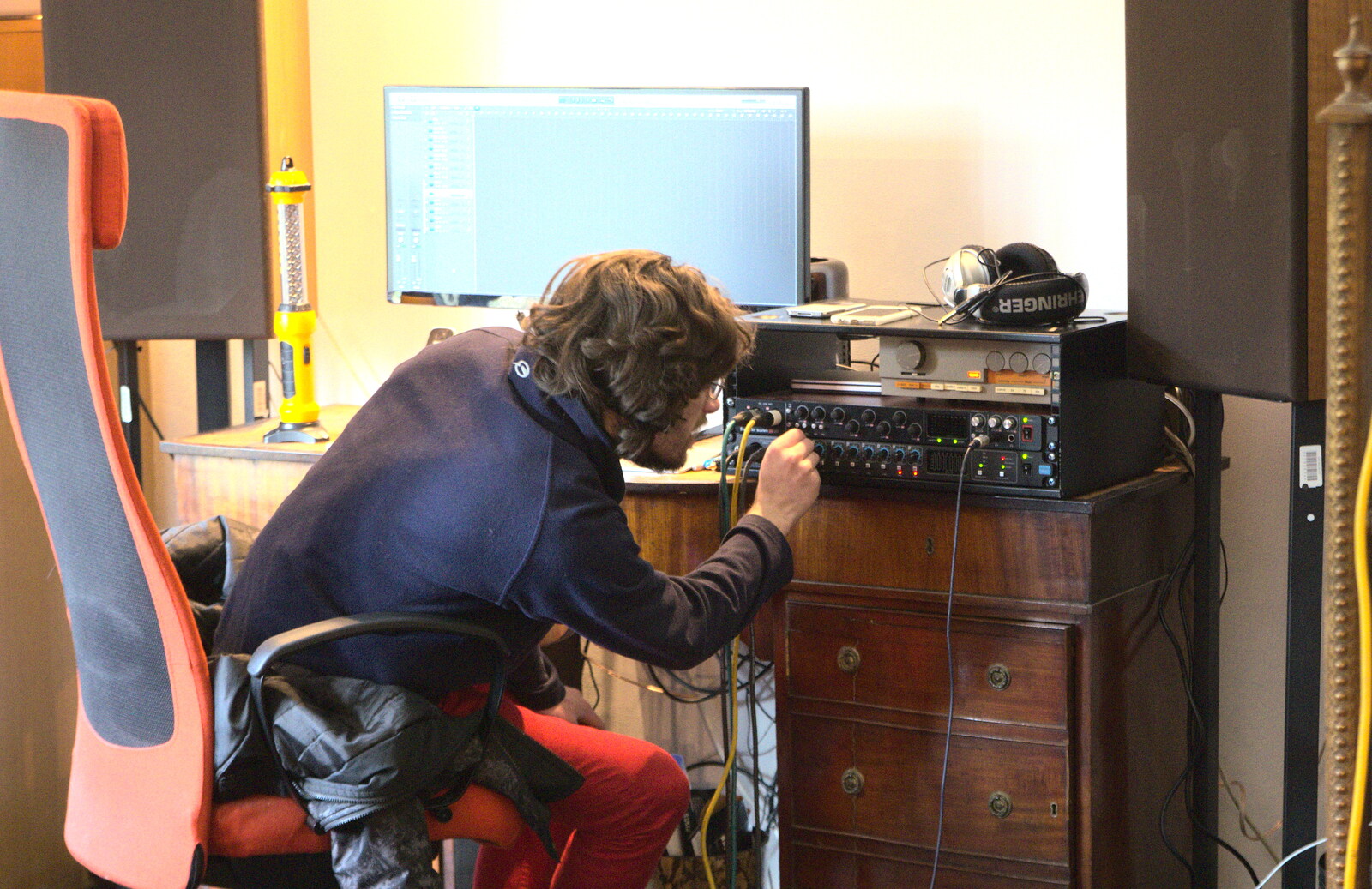 Henry fiddles with knobs from The BBs do a Recording, Hethel, Norfolk - 18th January 2015