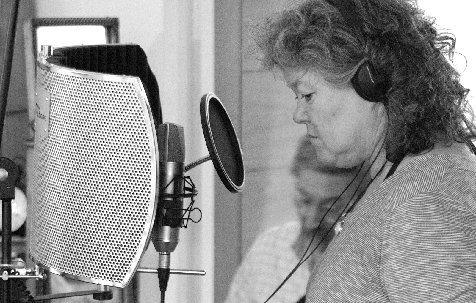 Jo ponders some singing from The BBs do a Recording, Hethel, Norfolk - 18th January 2015