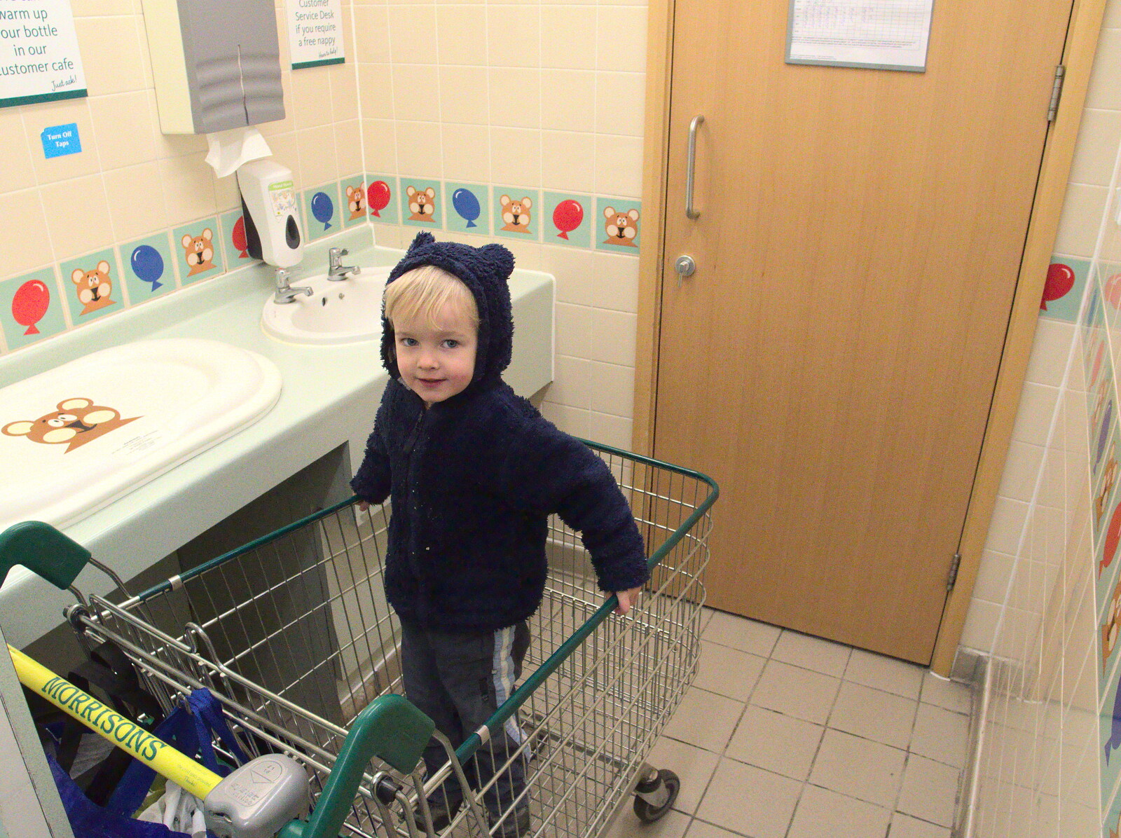 Gabes messes around in Morissons' baby-change room from Closing Down: A Late January Miscellany, Diss, Norfolk - 31st January 2015
