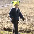 Harry makes a bid for freedom across the side field, Fred and the Volcano, Brome, Suffolk - 8th February 2015