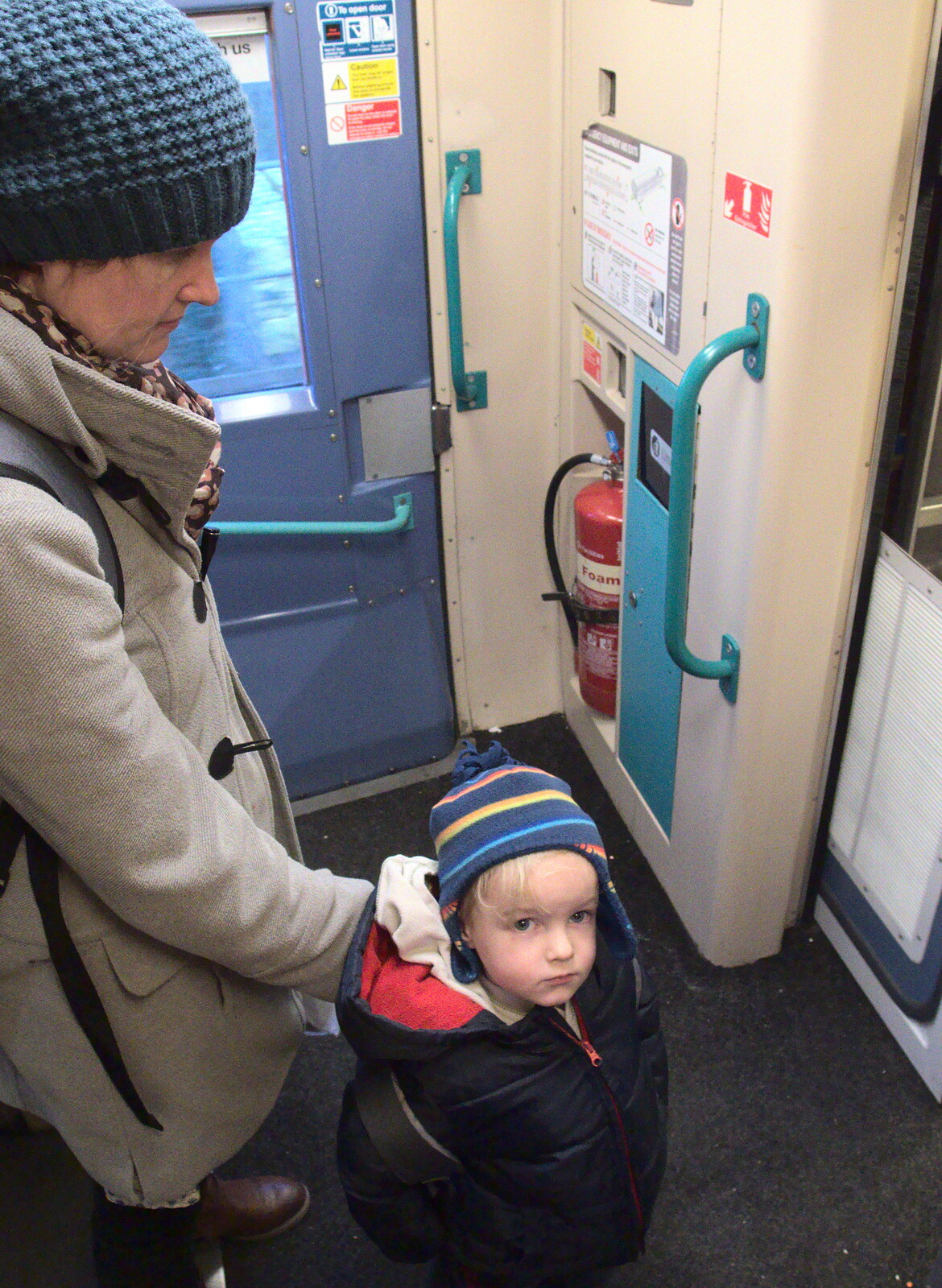 Isobel and Harry in a Mark 3 vestibule from The Mobile Train Office, Diss to London - 5th March 2015