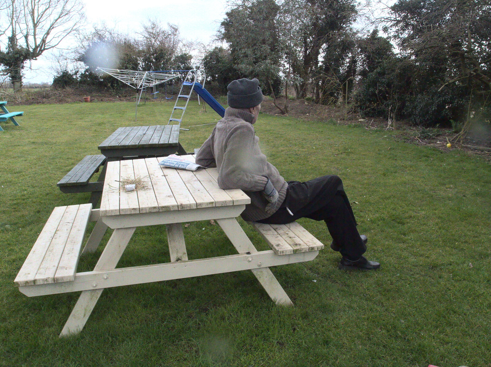 Grandad takes a break from A Crashed Car and Greenhouse Demolition, Brome, Suffolk - 20th March 2015