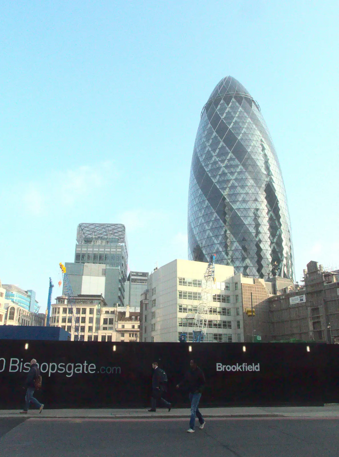 A clear view of the Gherkin, before more building, from A Crashed Car and Greenhouse Demolition, Brome, Suffolk - 20th March 2015