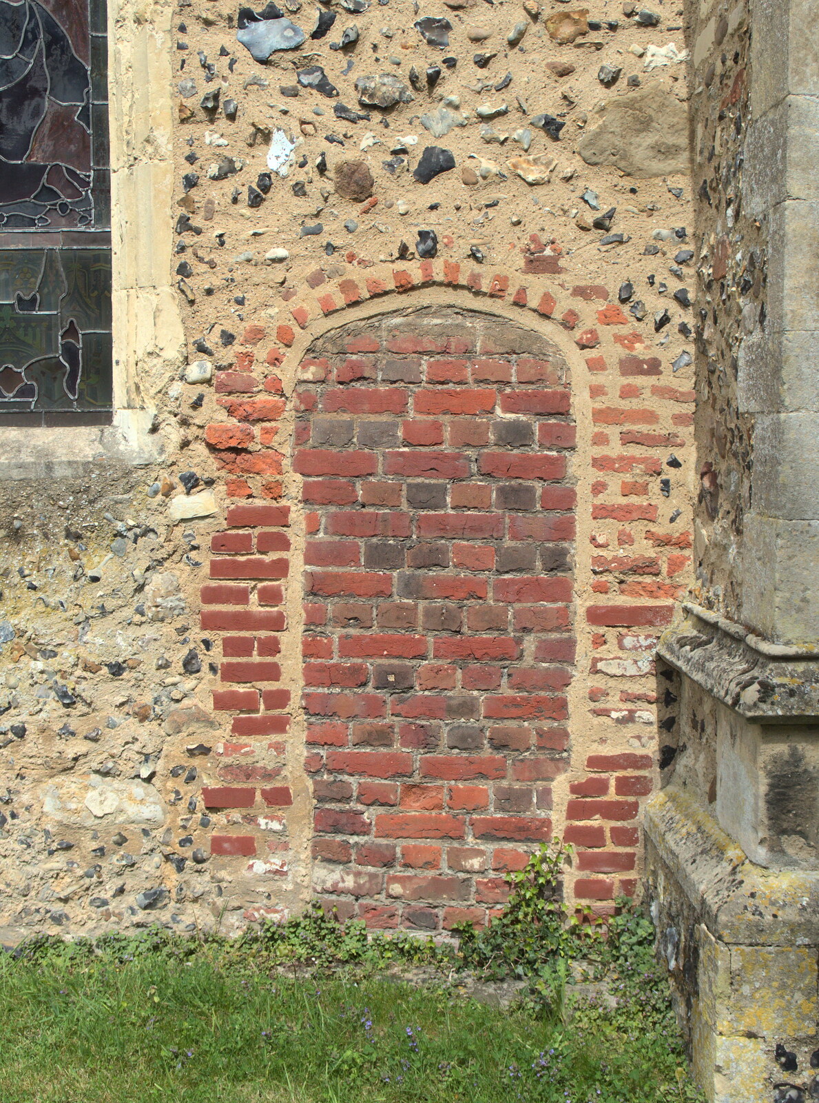 A bricked-up door from The Oaksmere's First Year Anniversary, Brome, Suffolk - 23rd April 2015