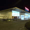 Tesco by night, Diss Kebabs and Pizza Express, Ipswich, Suffolk - 7th May 2015