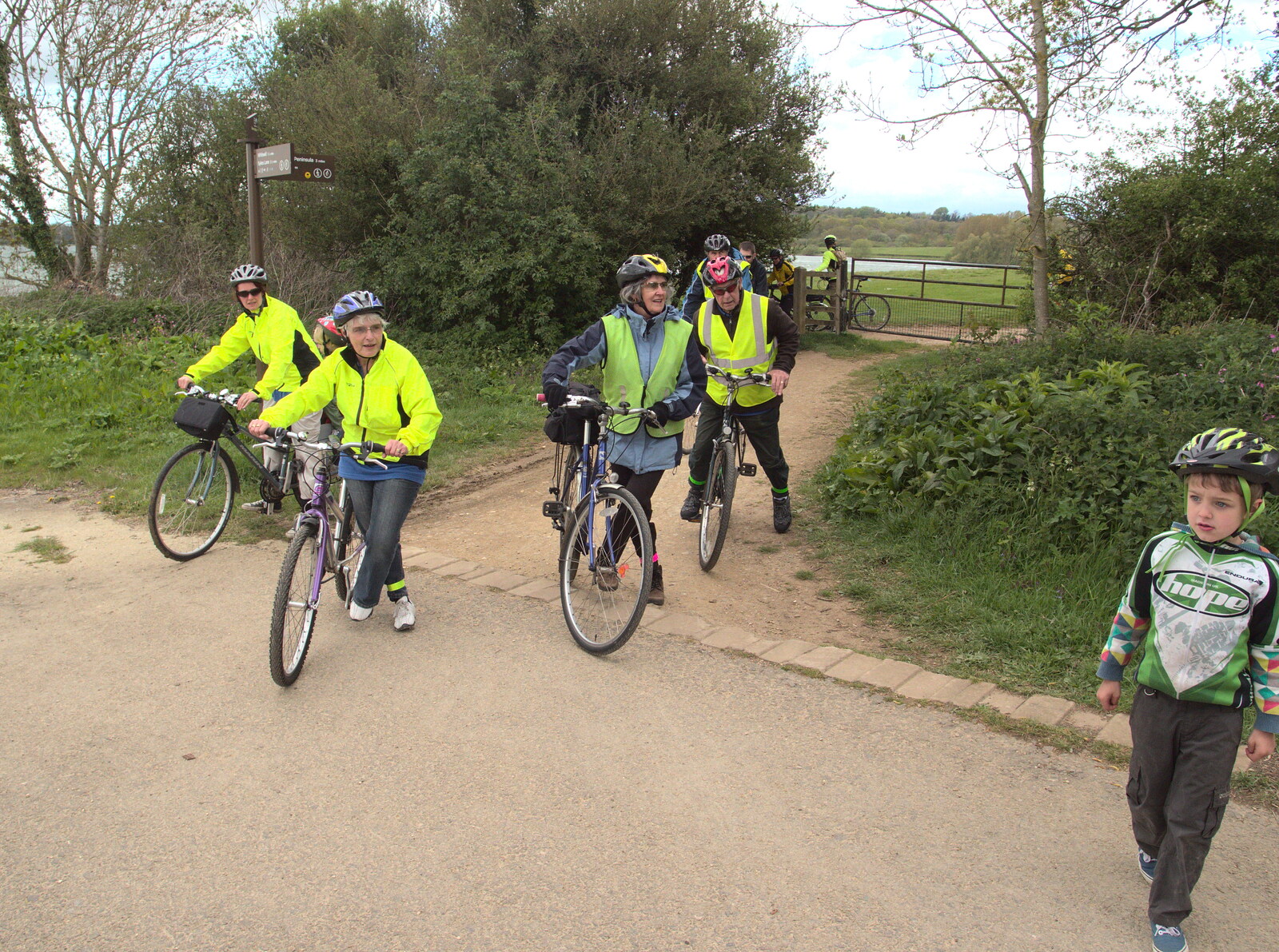 Fred walks around from The BSCC Weekend Away, Lyddington, Rutland - 9th May 2015