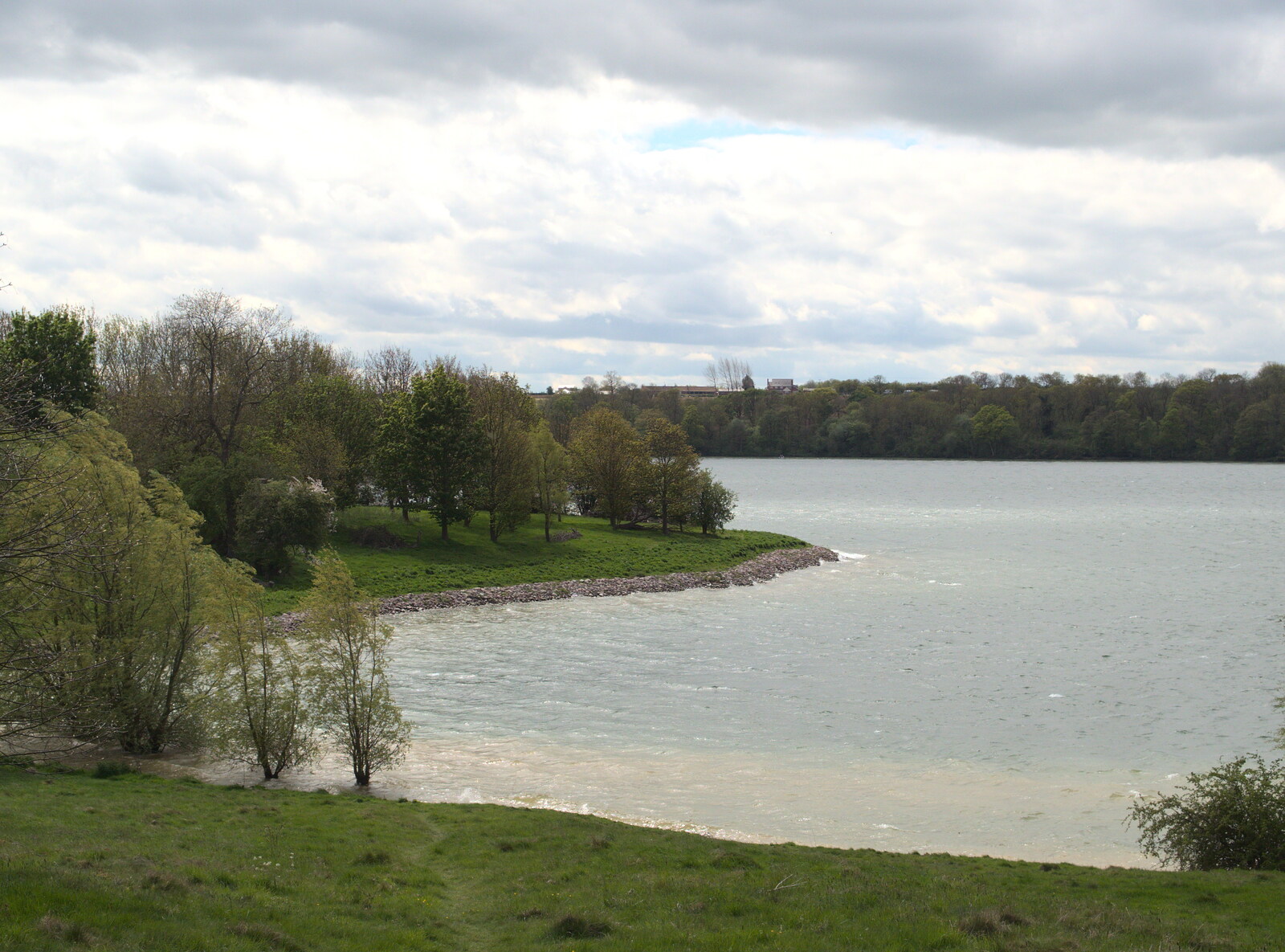 A view of a windy Rutland Water from The BSCC Weekend Away, Lyddington, Rutland - 9th May 2015