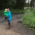 Isobel carries Gabes around, Thursday BSCC Bike Rides, Thelnetham and Earl Soham, Suffolk - 31st May 2015