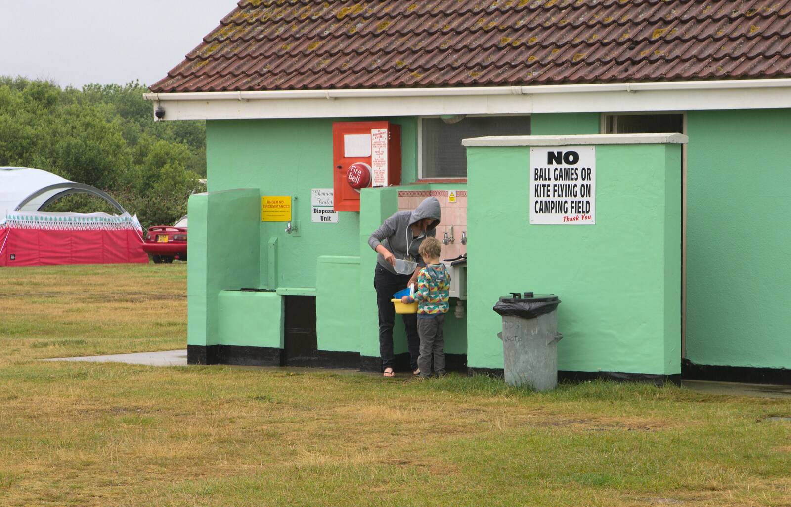 Isobel and Fred do the washing up from A Wet Weekend of Camping, Waxham Sands, Norfolk - 13th June 2015