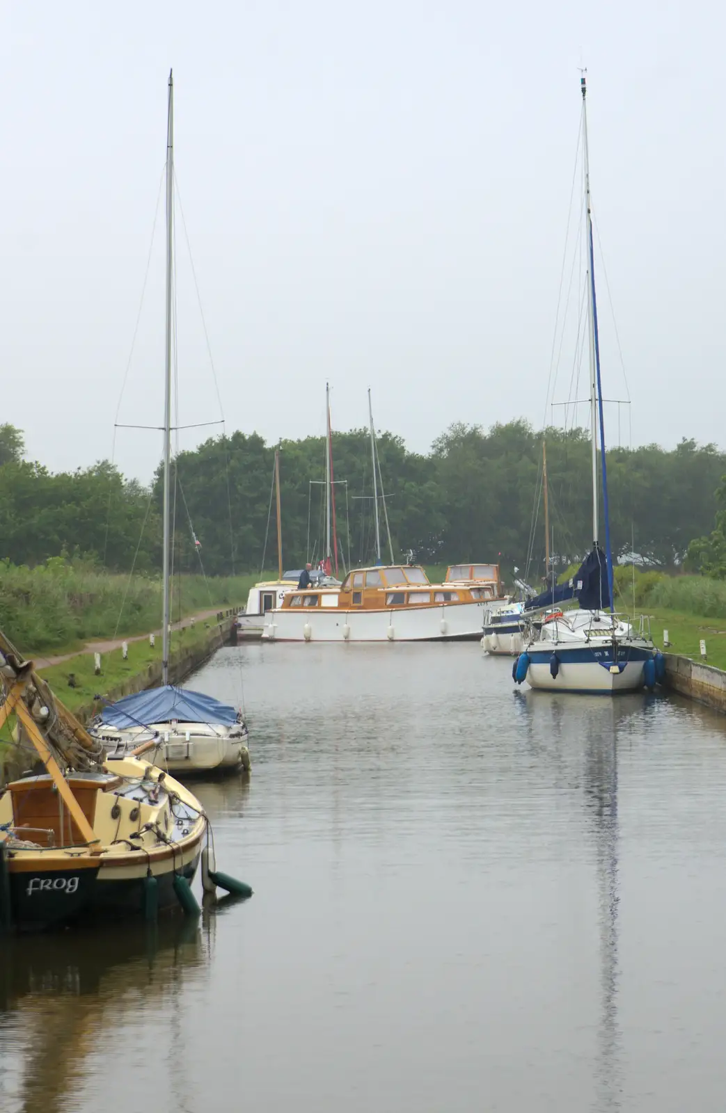 A large boat does a 20-point turn, from A Wet Weekend of Camping, Waxham Sands, Norfolk - 13th June 2015