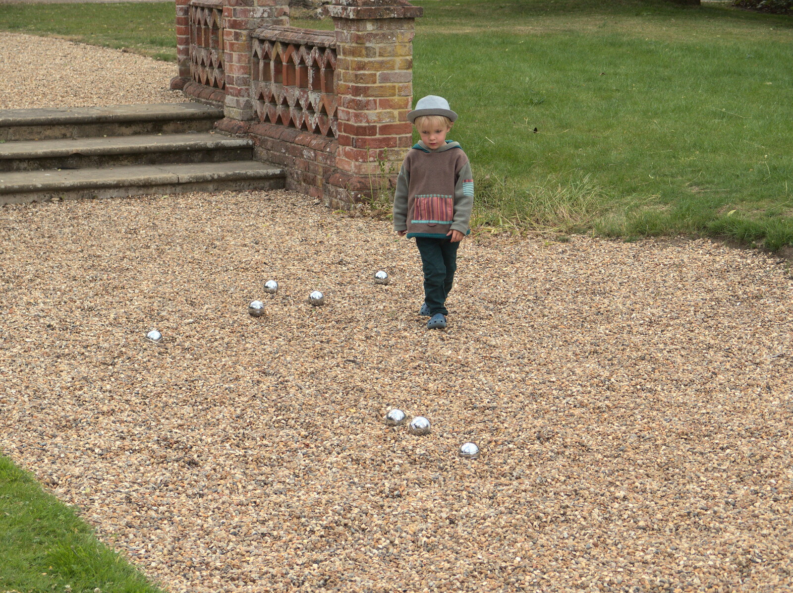Harry with a load of boules from A Vintage Tractorey Sort of Day, Palgrave, Suffolk - 21st June 2015