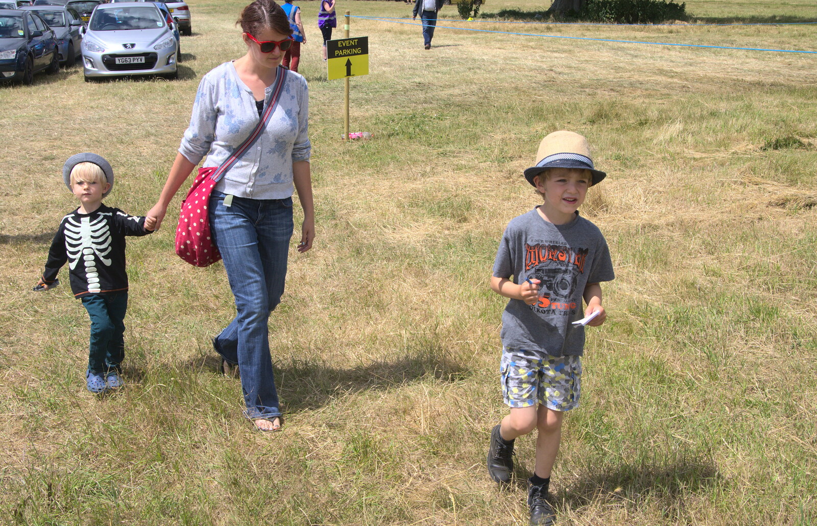 Harry, Isobel and Fred stroll in to the show from A Vintage Tractorey Sort of Day, Palgrave, Suffolk - 21st June 2015