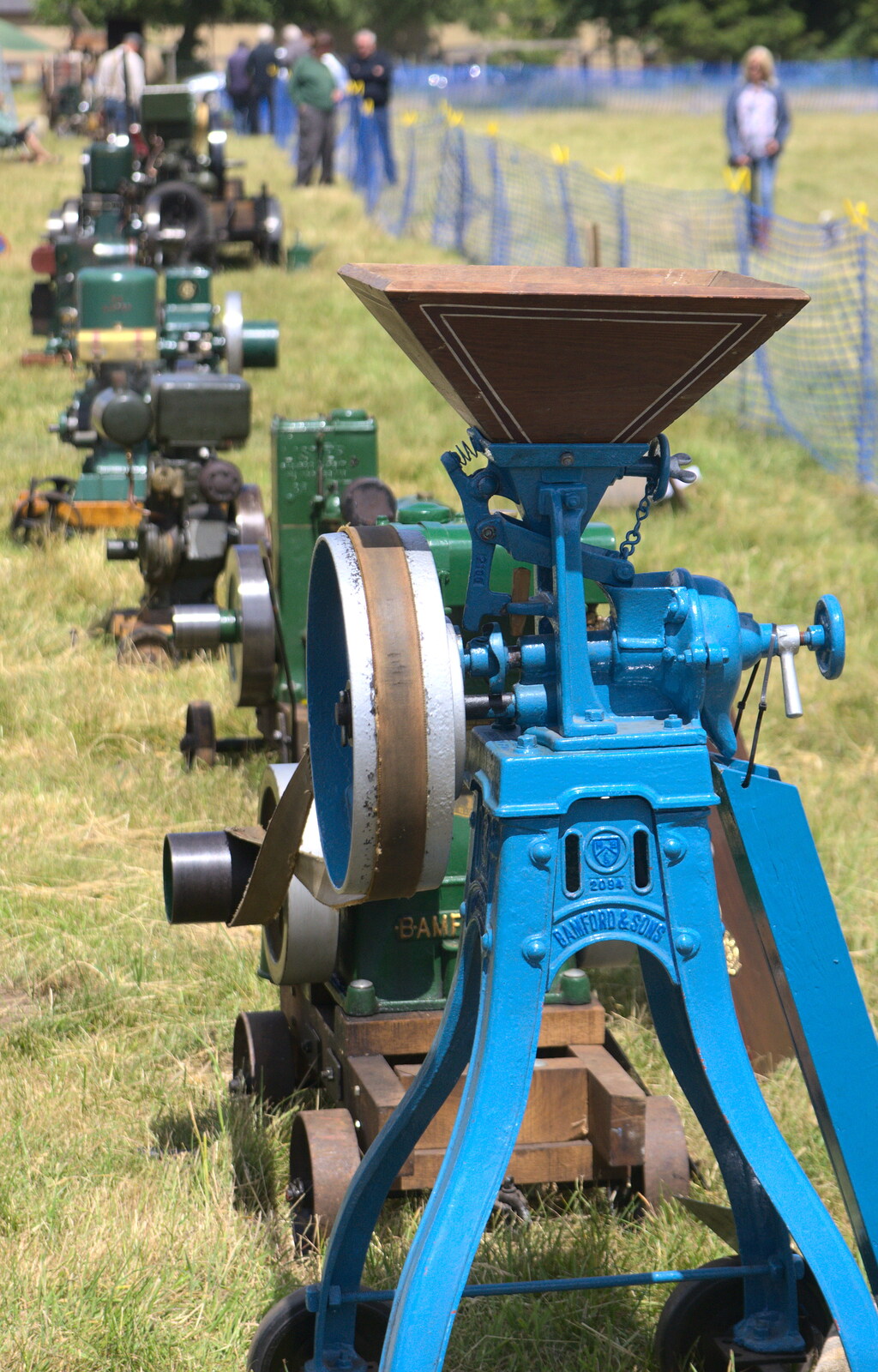 Lister engines phut-phuting away all day from A Vintage Tractorey Sort of Day, Palgrave, Suffolk - 21st June 2015