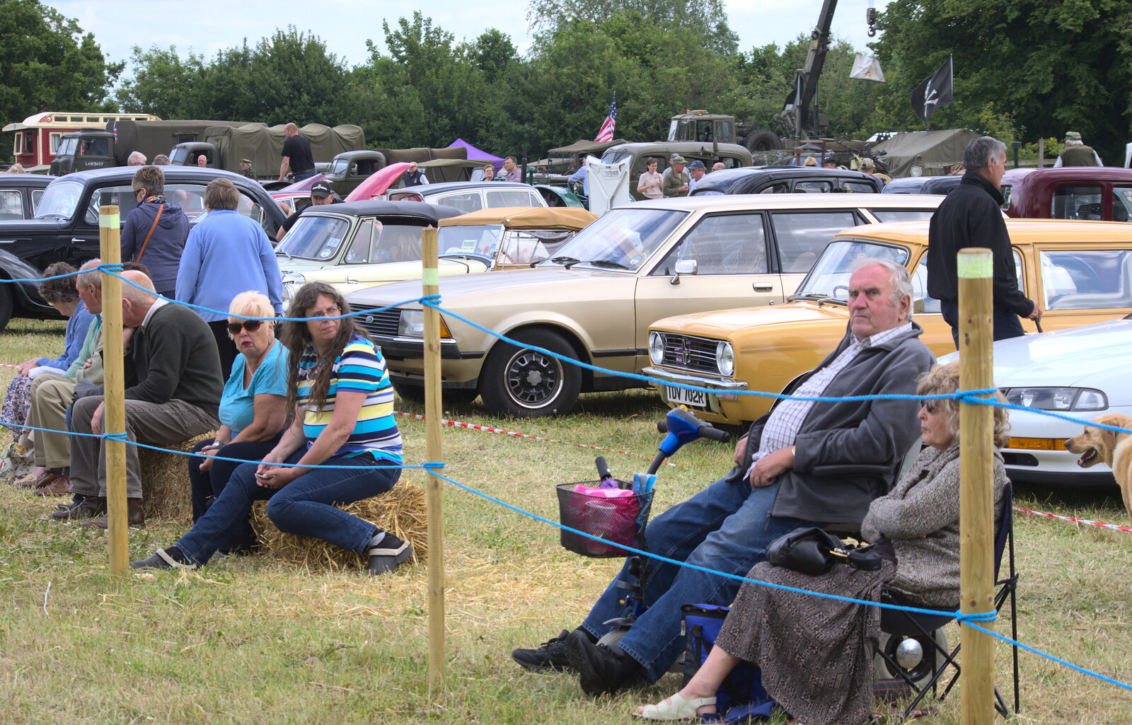 The Olds watch stuff in the show ring from A Vintage Tractorey Sort of Day, Palgrave, Suffolk - 21st June 2015