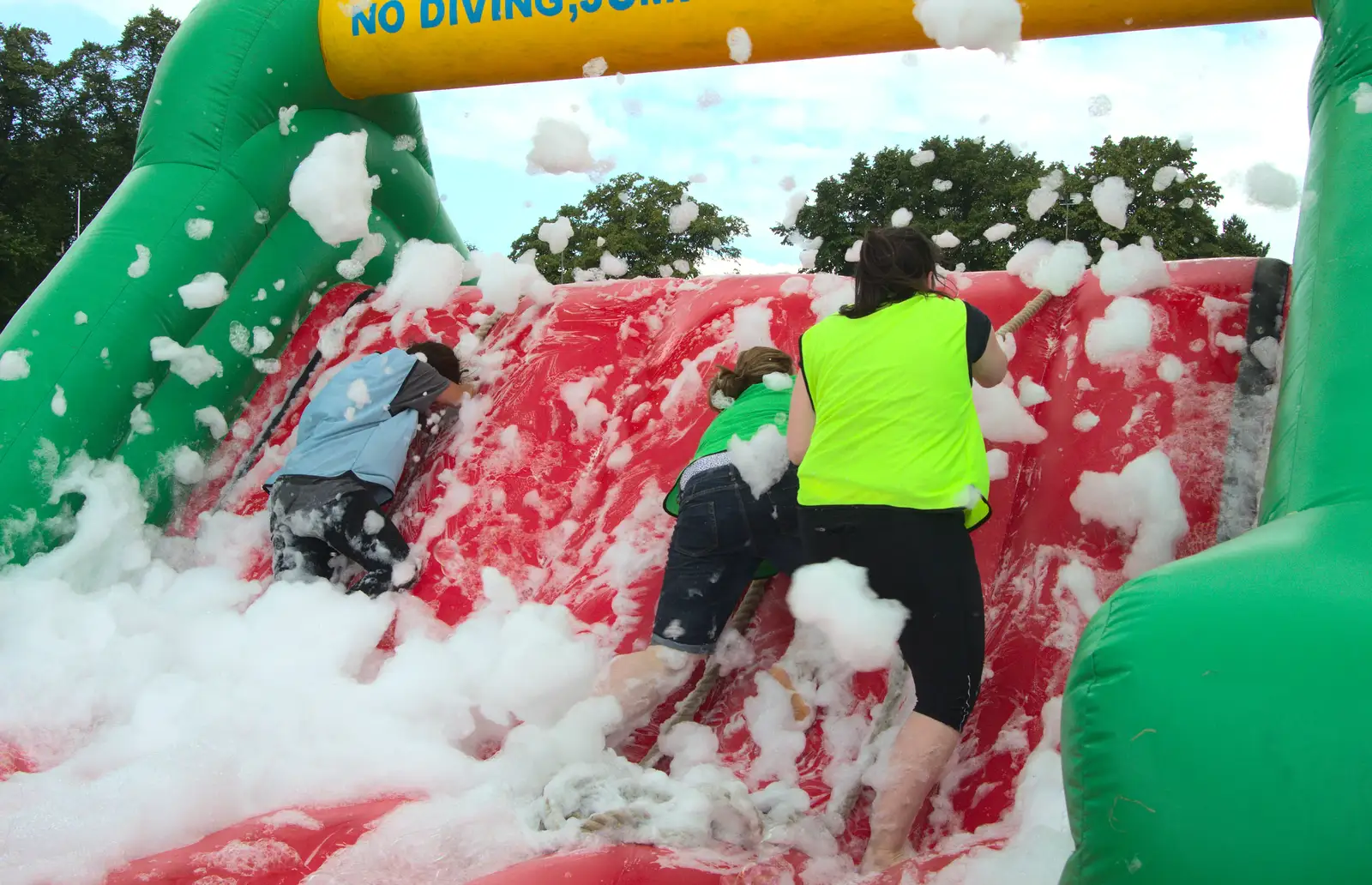 It's a foam fest, from It's a SwiftKey Knockout, Richmond Rugby Club, Richmond, Surrey - 7th July 2015