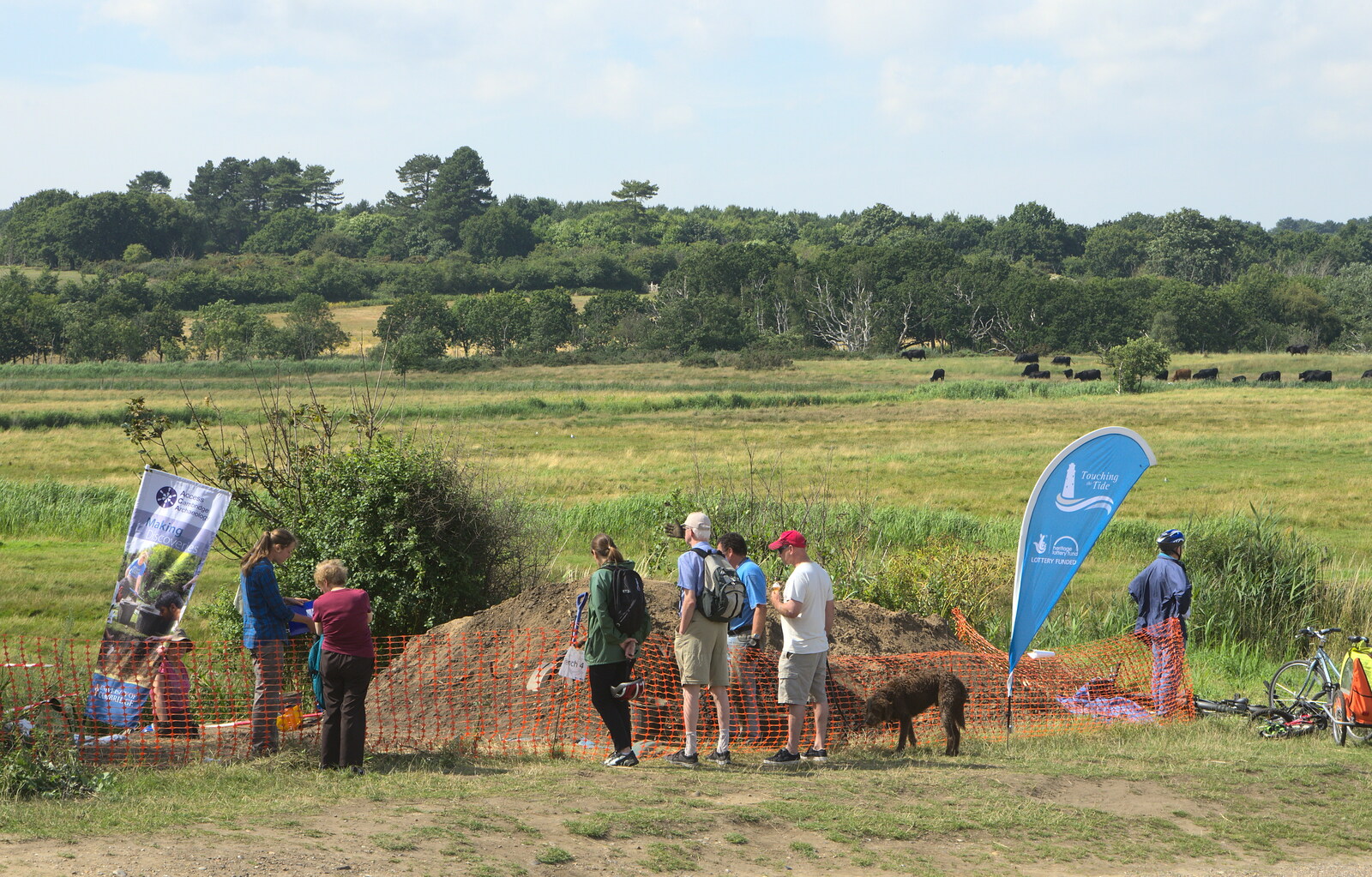People look at the dig from The Archaeology of Dunwich: A Camping Trip, Dunwich, Suffolk - 1st August 2015