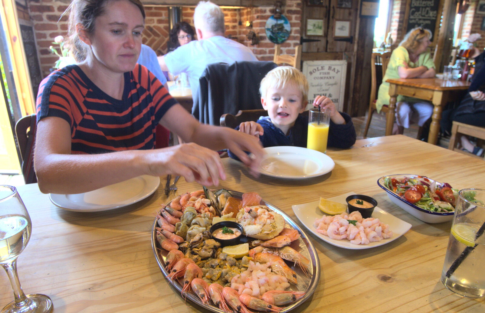We order a modest seafood platter for two from The Danger of Trees: A Camping (Mis)adventure - Southwold, Suffolk - 3rd August 2015