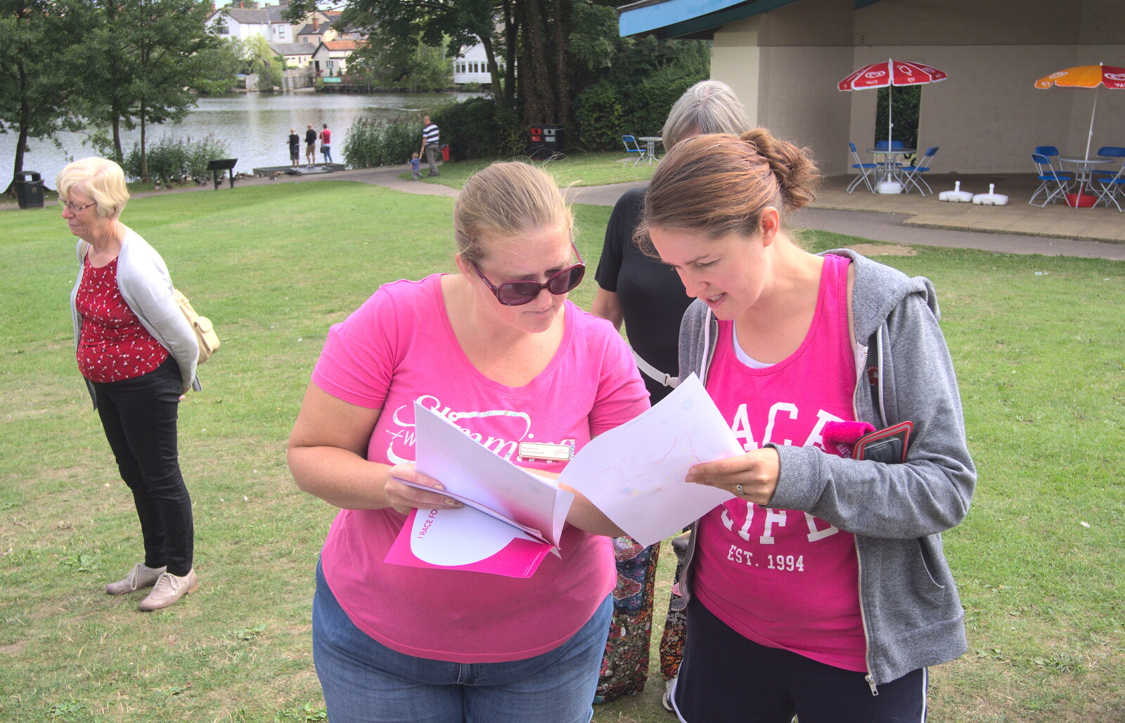 Maps are checked from A Race For Life, The Park, Diss, Norfolk - 16th August 2015