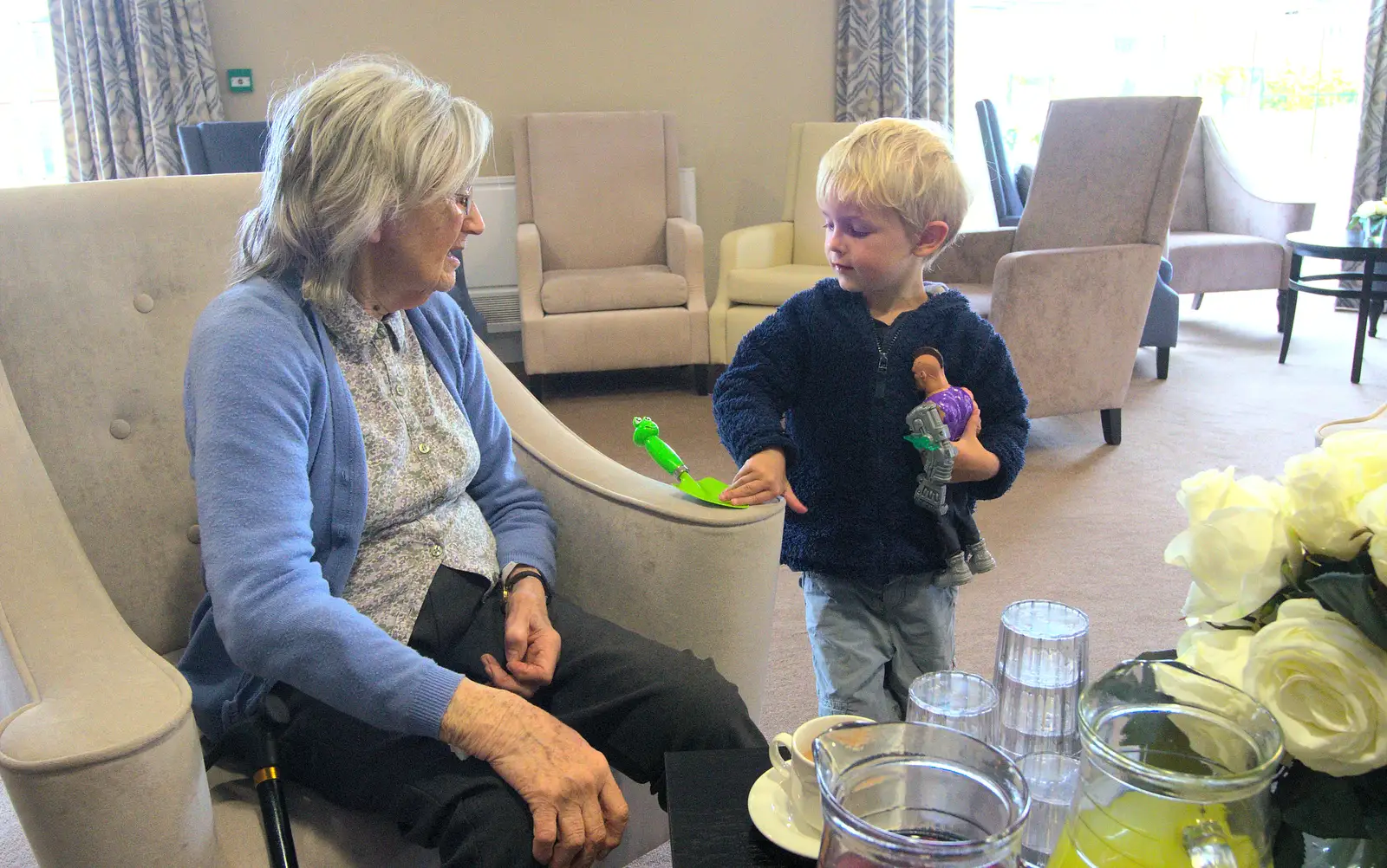 Harry shows something to Little Granny, from Camping at Roundhills, Brockenhurst, New Forest, Hampshire - 29th August 2015