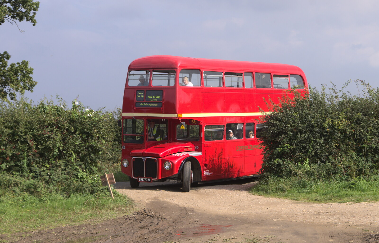 A Routemast bus trundles in to the park and ride from A Steamy 1940s Day Out, Holt and Sheringham, Norfolk - 20th September 2015
