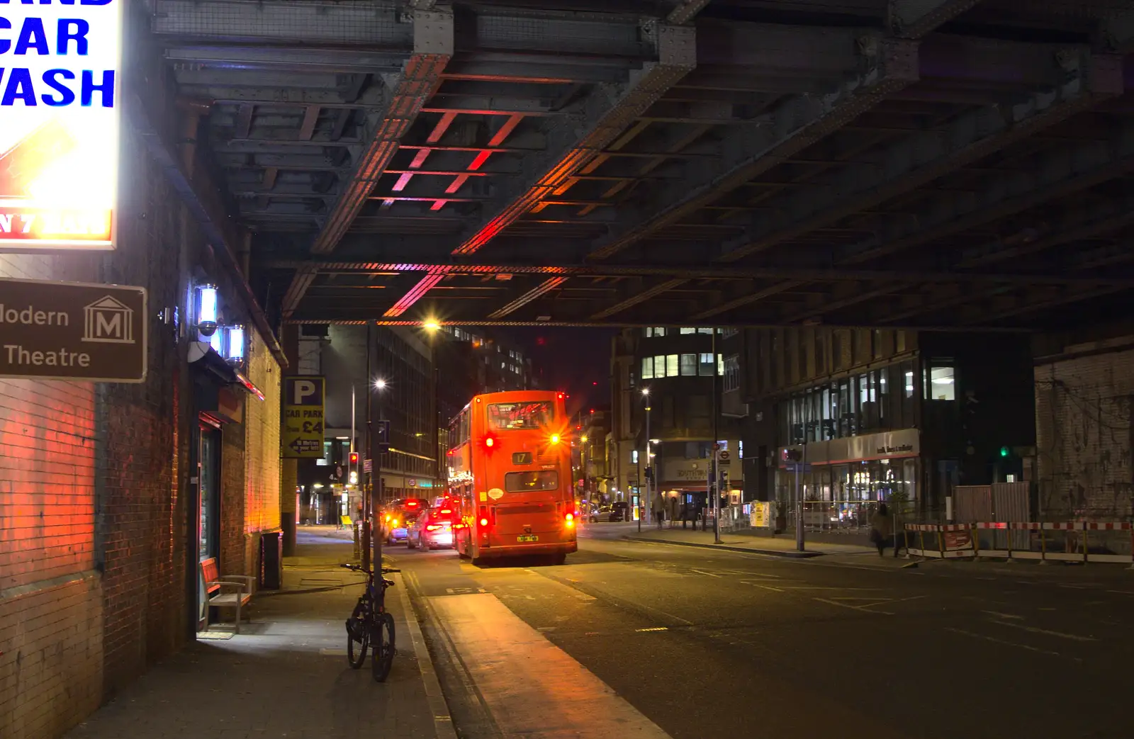 A bus on Southwark Bridge Road, from SwiftKey Innovation Week, Southwark Bridge Road, London - 7th October 2015