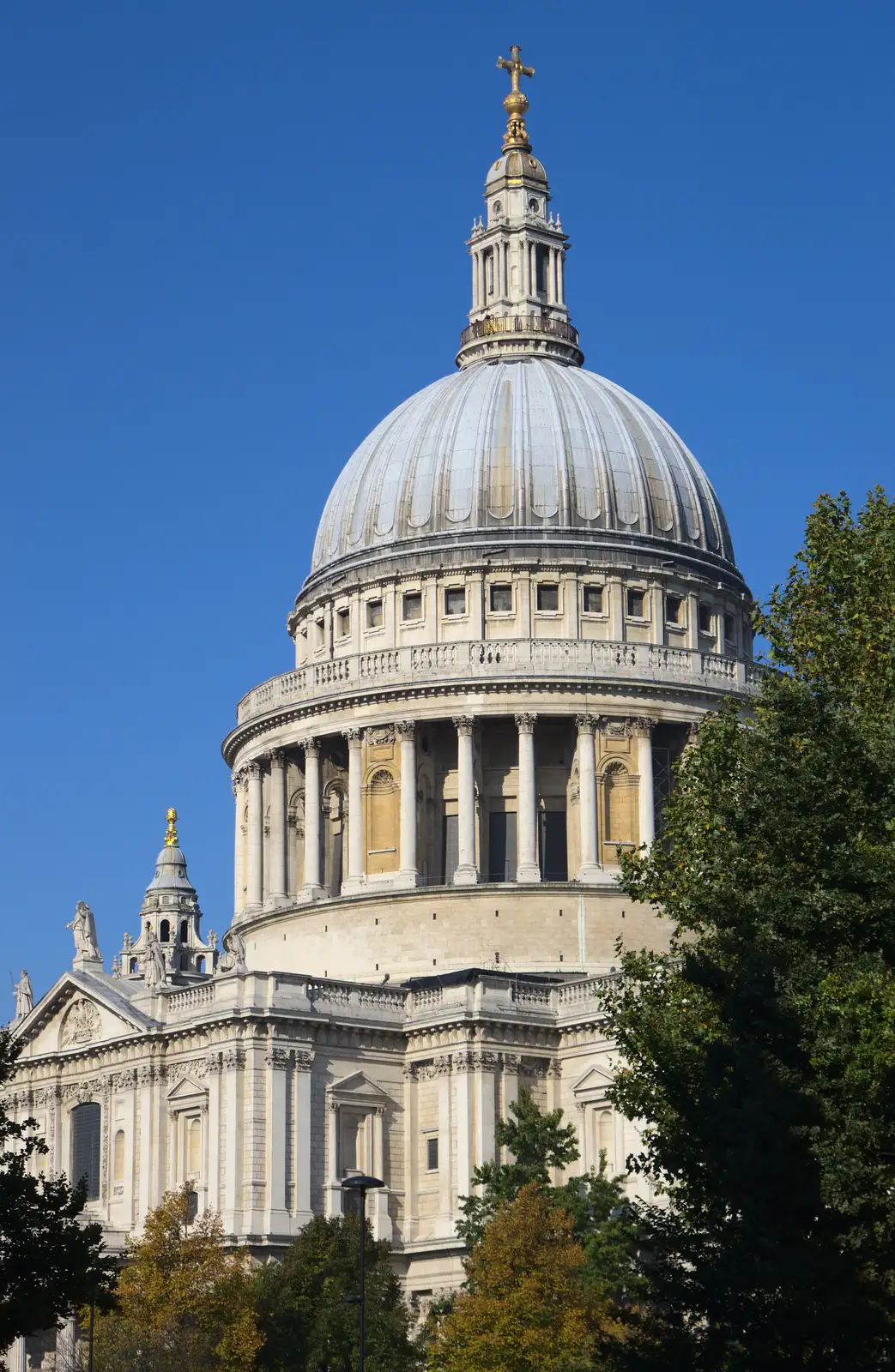 St. Paul's, from Friday Street, from SwiftKey Innovation Week, Southwark Bridge Road, London - 7th October 2015