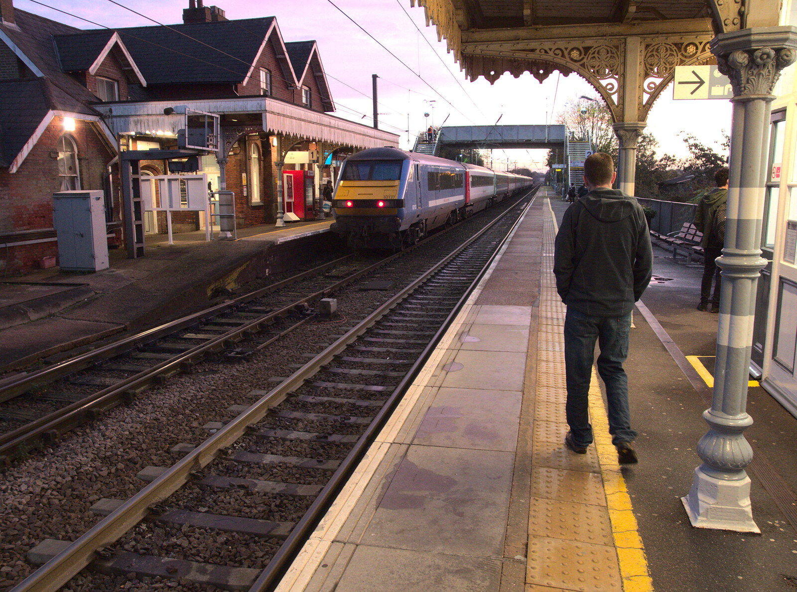 The Boy Phil on Platform 2 at Diss Station from The 38th Norwich Beer Festival, Norwich, Norfolk - 28th October 2015