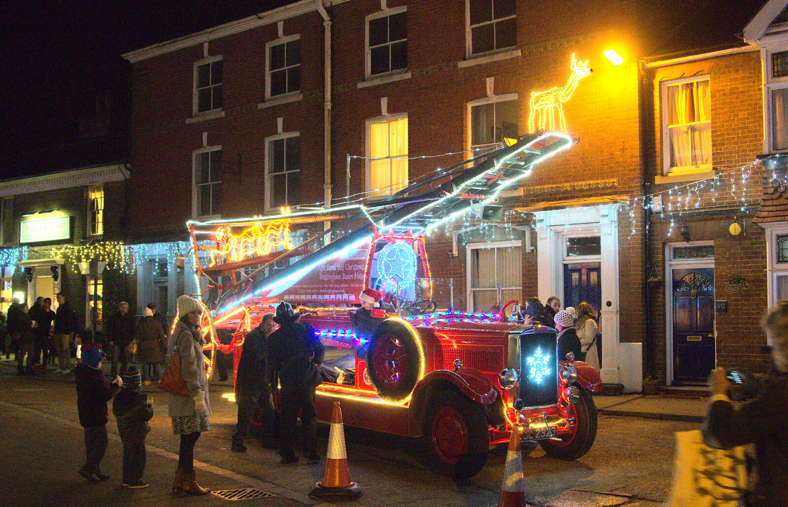 A vintage fire engine in Eye from The Eye Christmas Lights, and a Trip to Norwich, Norfolk - 4th December 2015