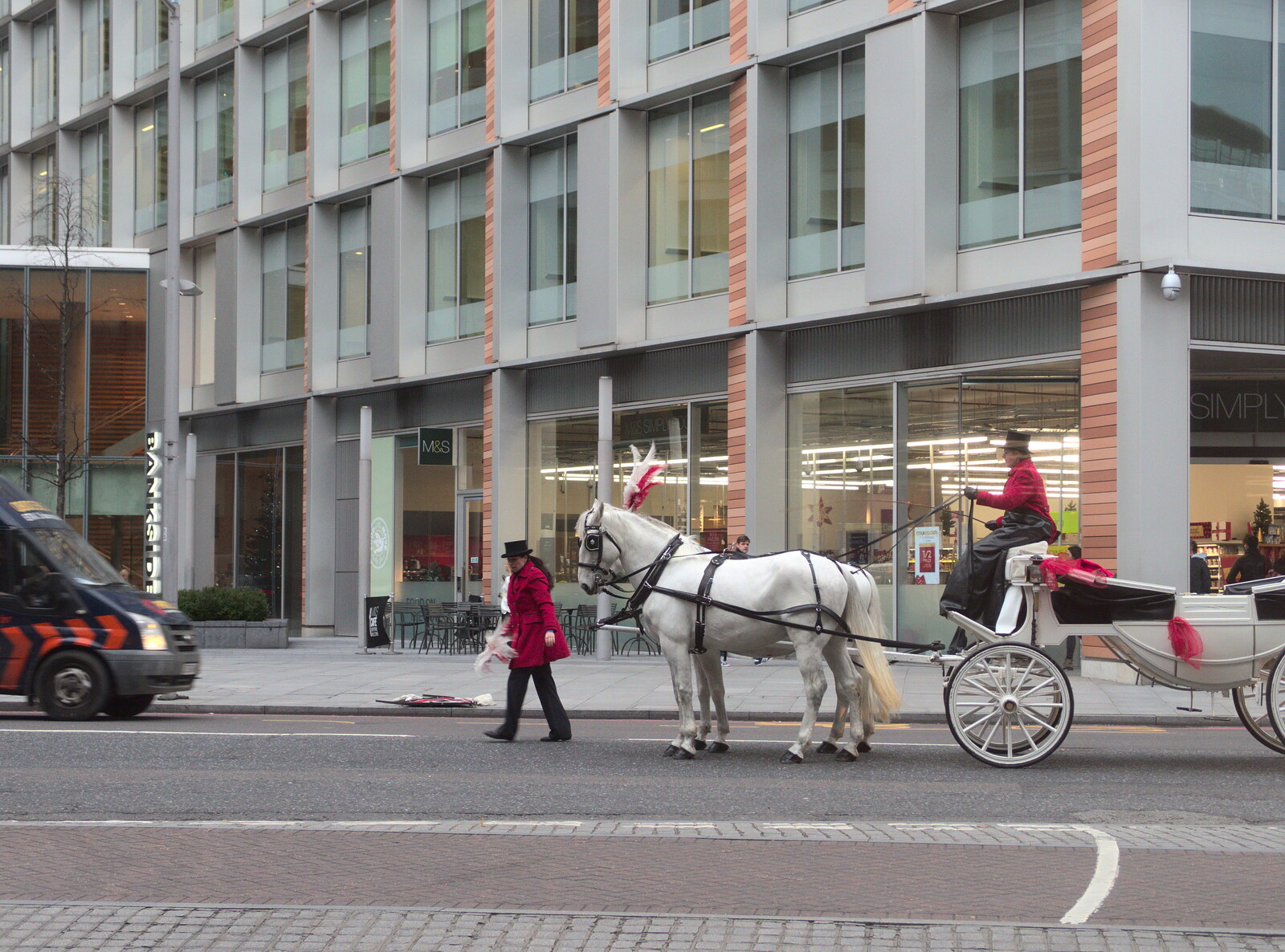 A carriage and footman on Southwark Street from Southwark, Norwich, and a Power Cut, London, Norfolk and Suffolk - 12th December 2015