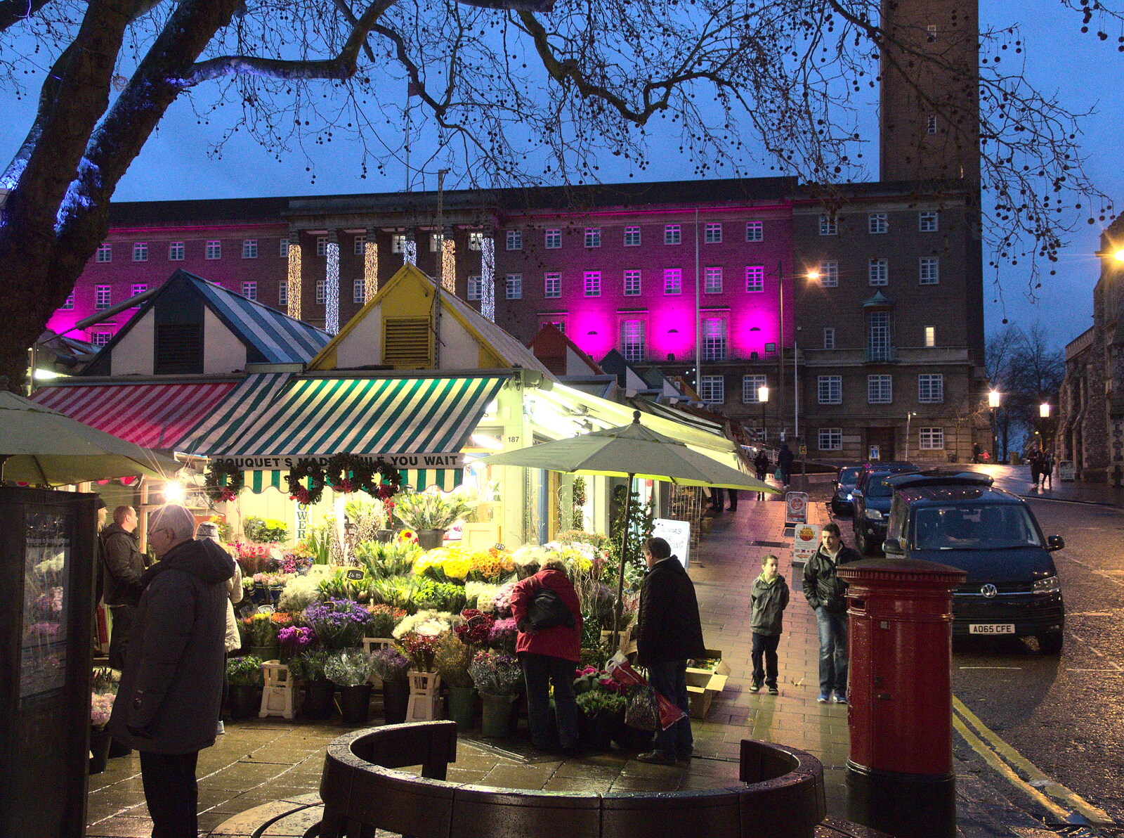 The long-resident flower stall on the market from Southwark, Norwich, and a Power Cut, London, Norfolk and Suffolk - 12th December 2015