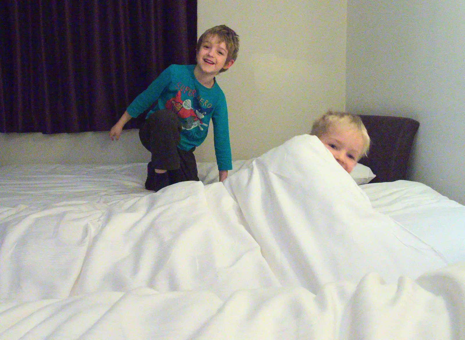 The boys just love to mess around in hotel beds, from A Party and a Road Trip to Chester, Suffolk and Cheshire - 20th December 2015