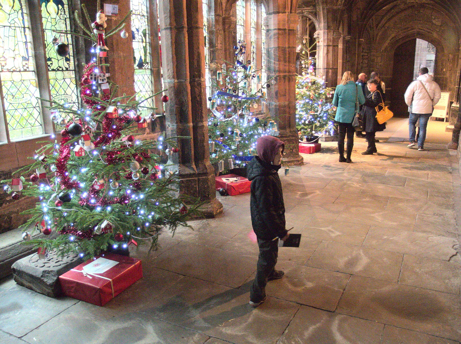 A Christmas Tree display in Chester Cathedral from A Party and a Road Trip to Chester, Suffolk and Cheshire - 20th December 2015