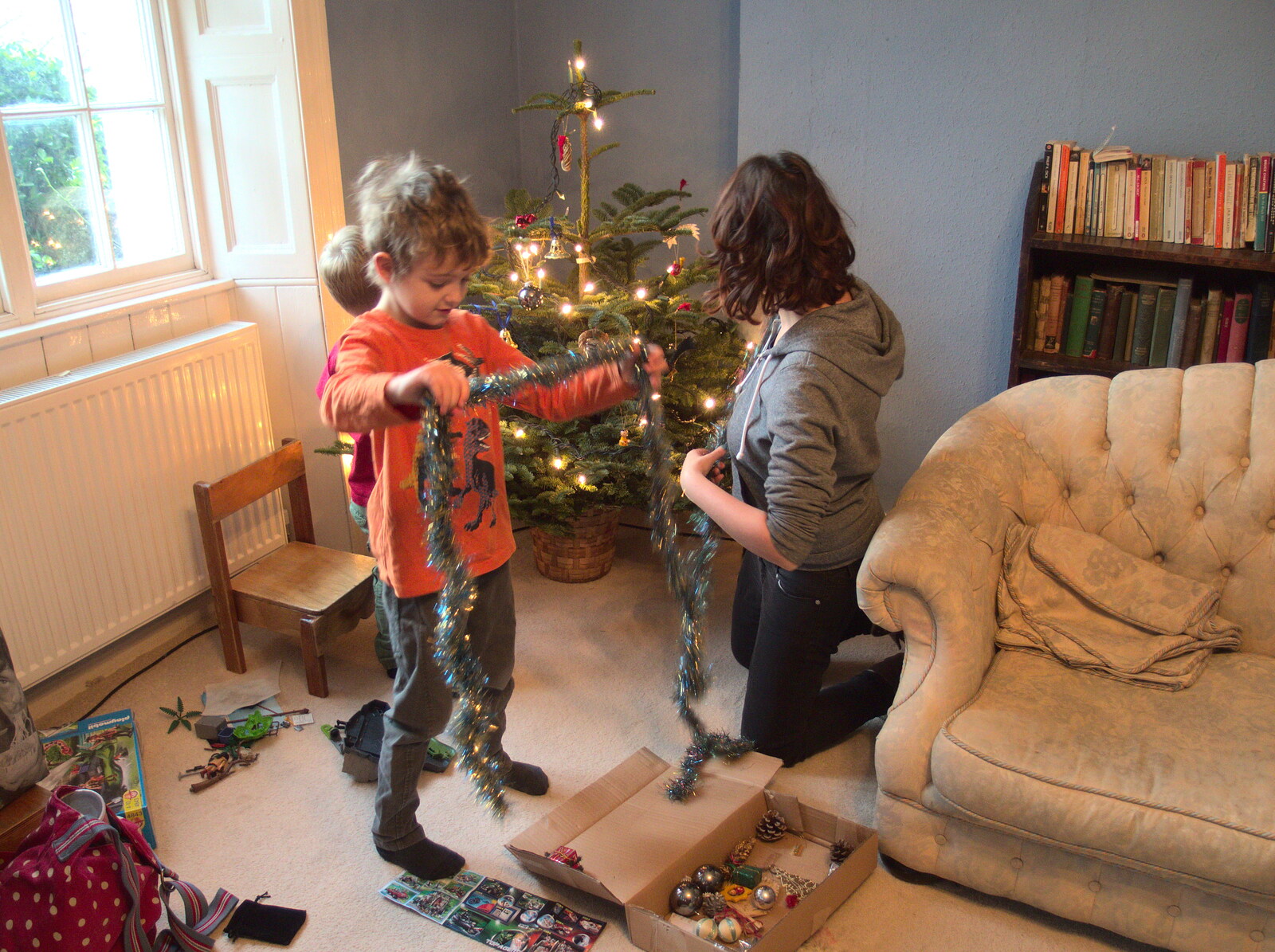 Fred and Isobel decorate the tree from Conwy, Holyhead and the Ferry to Ireland - 21st December 2015