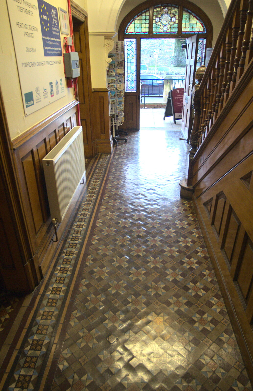 The nice Victorian floor of the Tourist Office from Conwy, Holyhead and the Ferry to Ireland - 21st December 2015