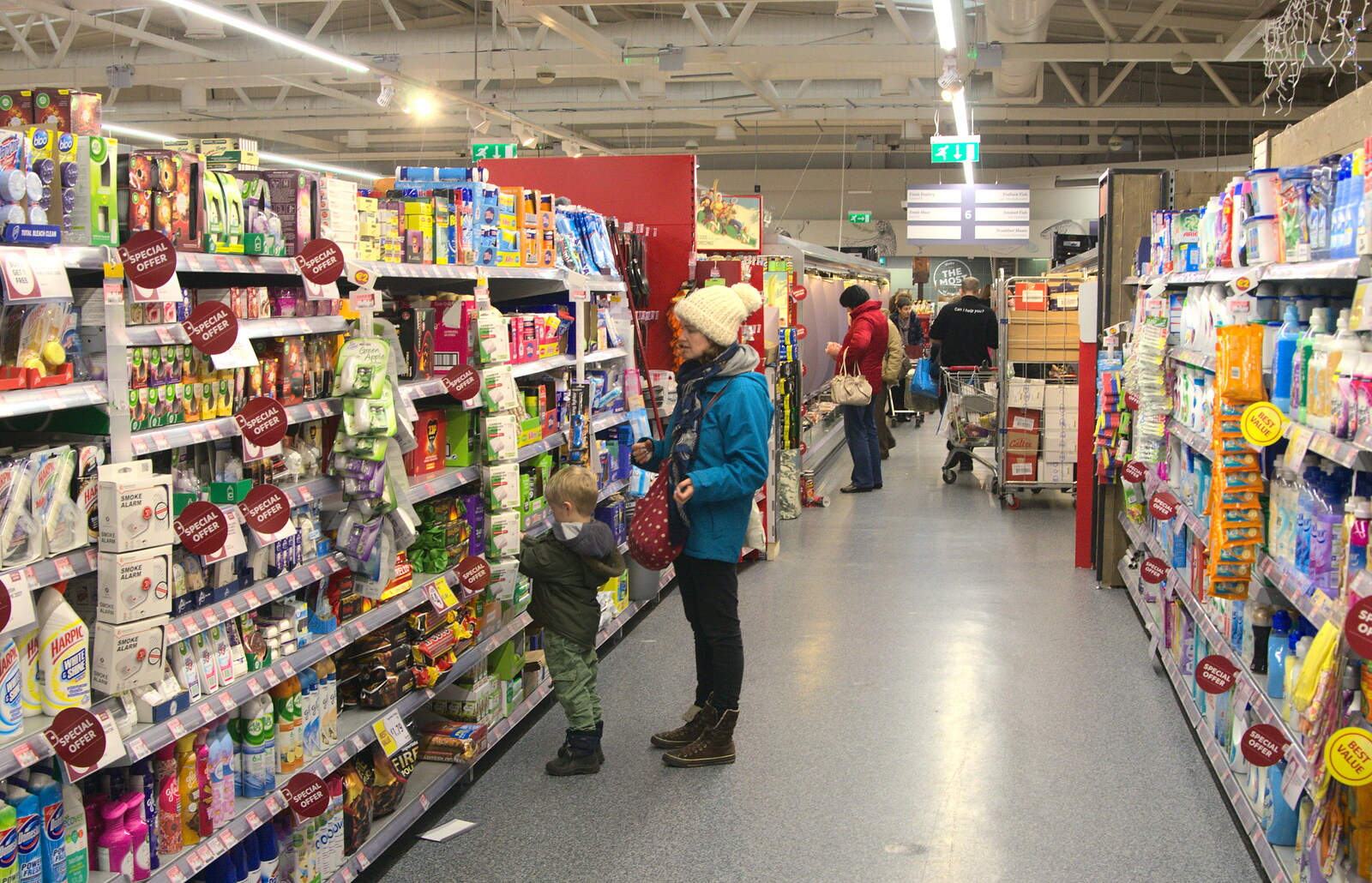 Harry and Isobel in SuperValu from Conwy, Holyhead and the Ferry to Ireland - 21st December 2015