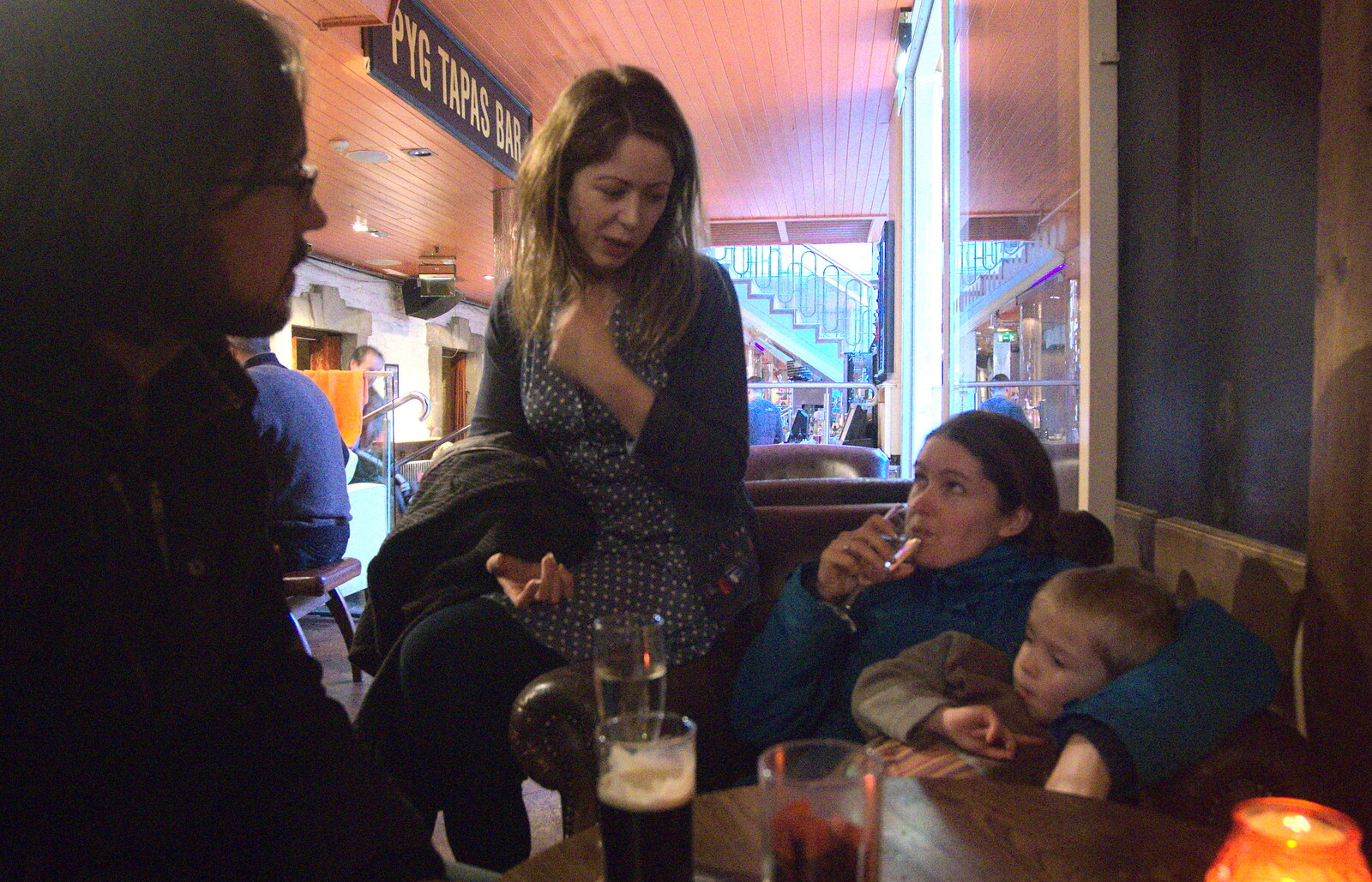 Isobel meets up with some chums in Pygmalion Tapas from Christmas Eve in Dublin and Blackrock, Ireland - 24th December 2015