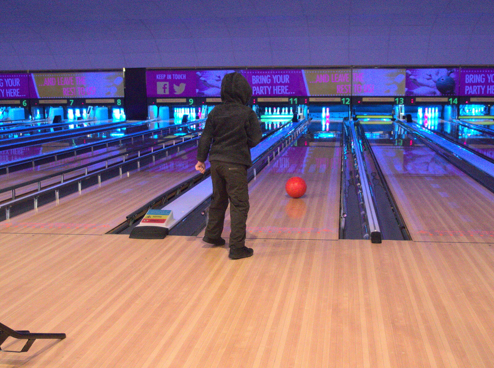 Fred hurls another ball down the lane from Ten-Pin Bowling, Riverside, Norwich - 3rd January 2016